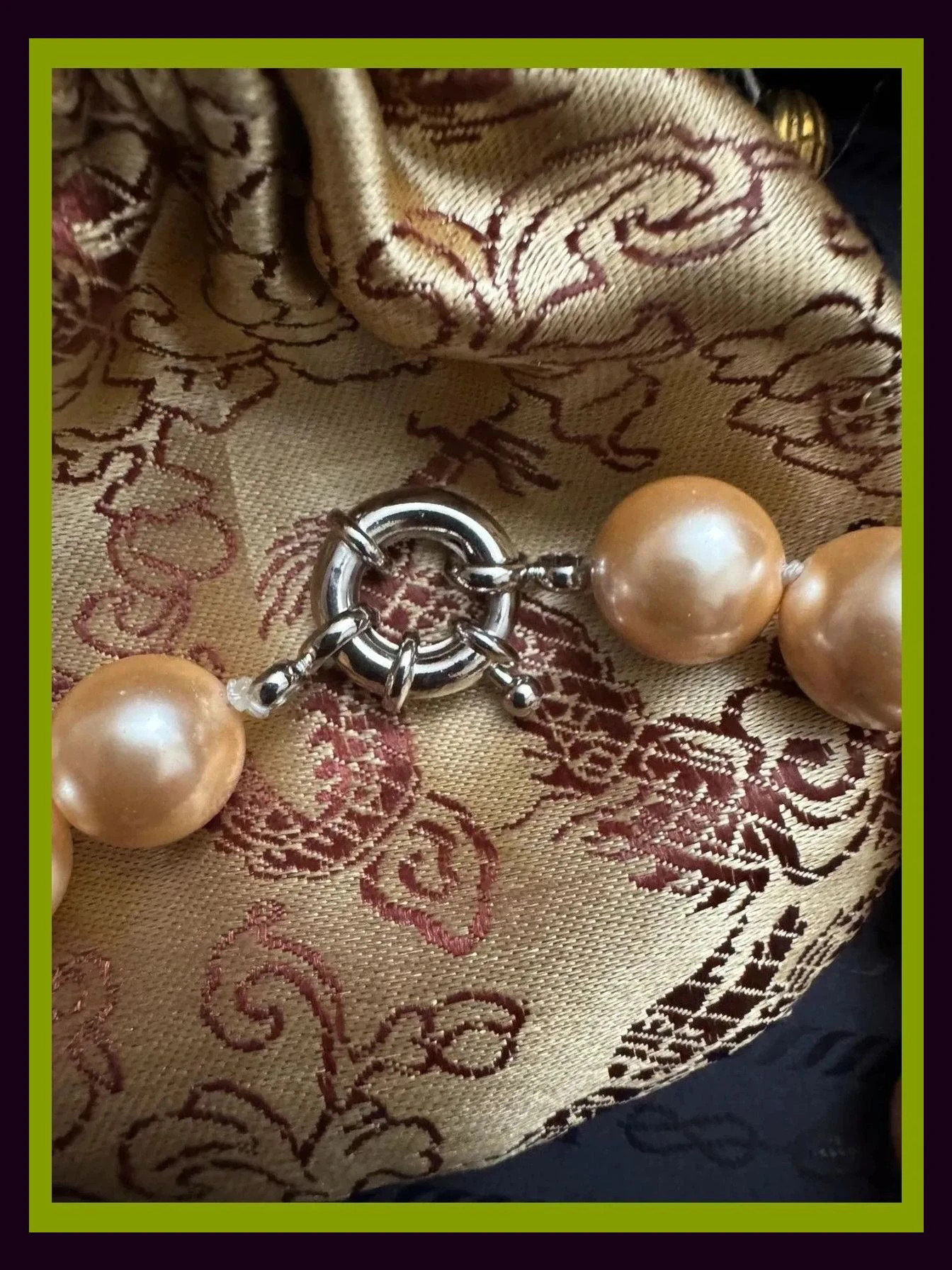 Collar perlas de laboratorio con cierre acero 🦋 – Vintage Dressing 3
