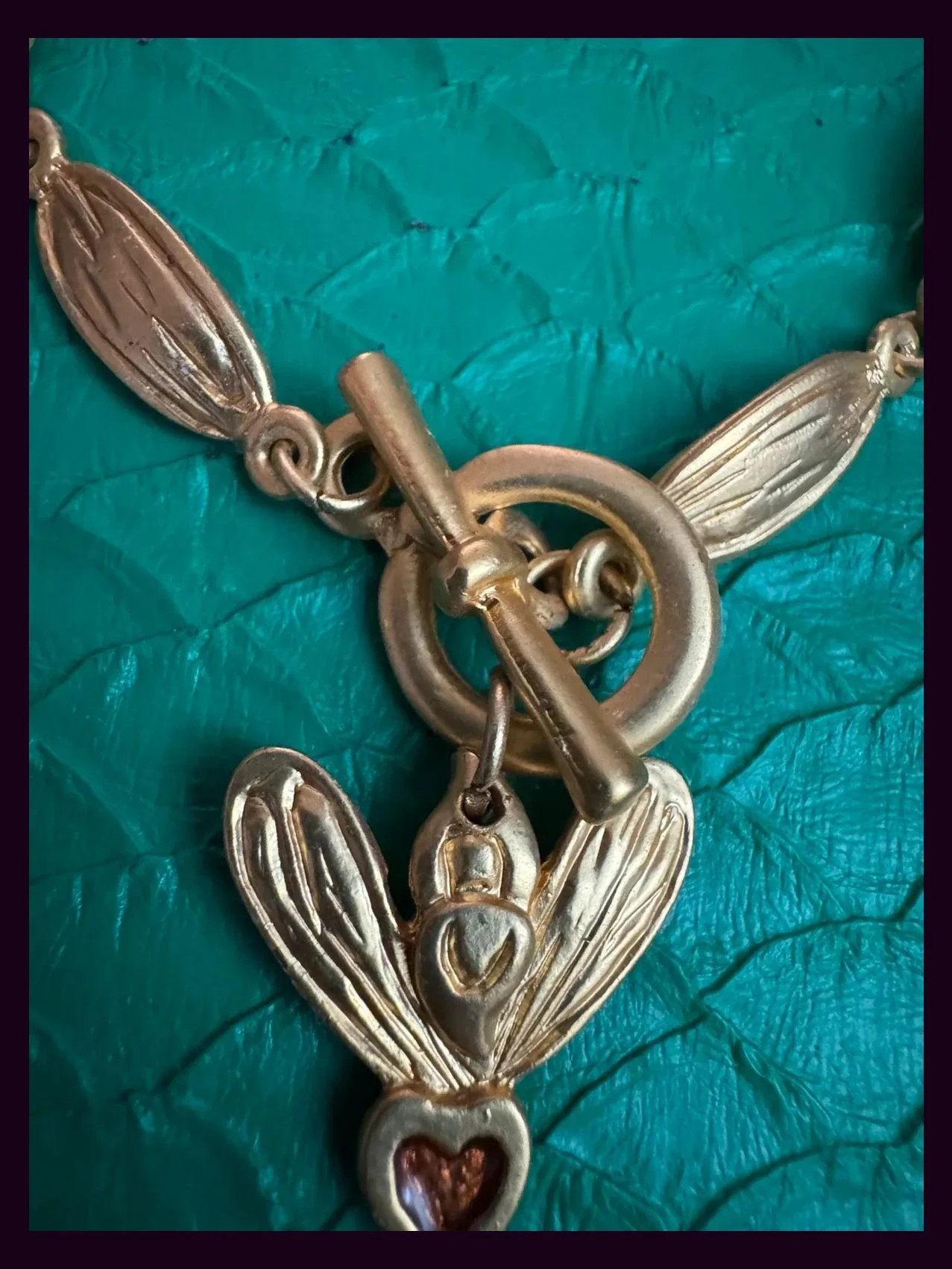 Pulsera dorada vintage 🦋 – Vintage 3