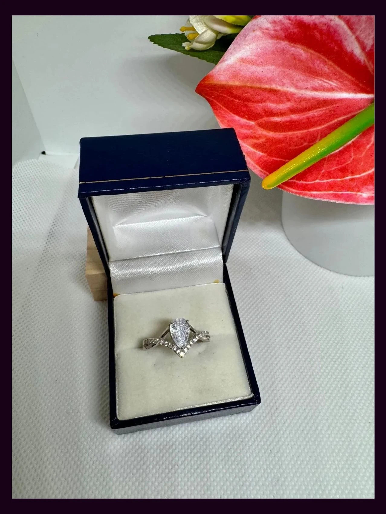 Anillo plata 925 con piedras zirconitas talla 19 🦋