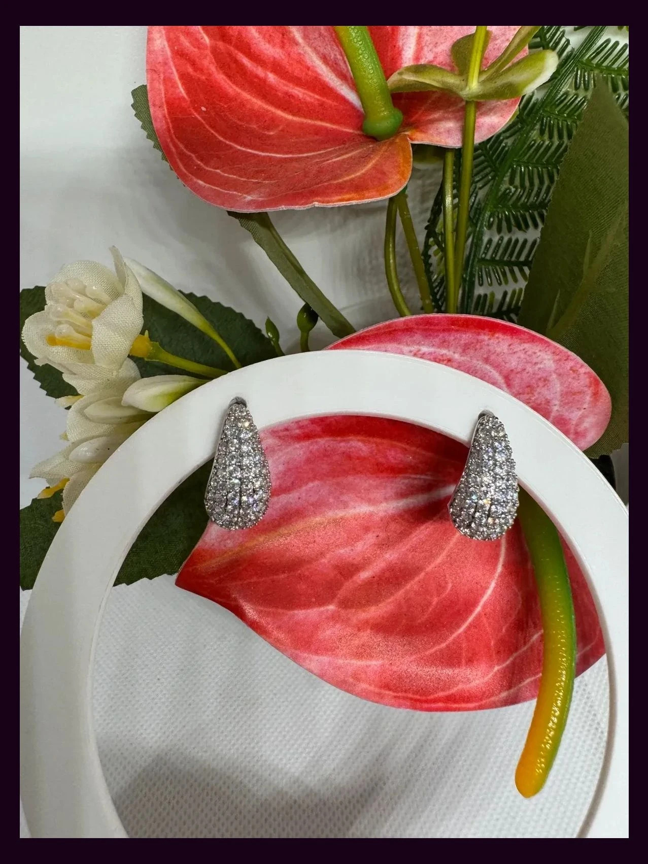 Pendientes acero inoxidable con piedras strass 🦋 – Acero 2