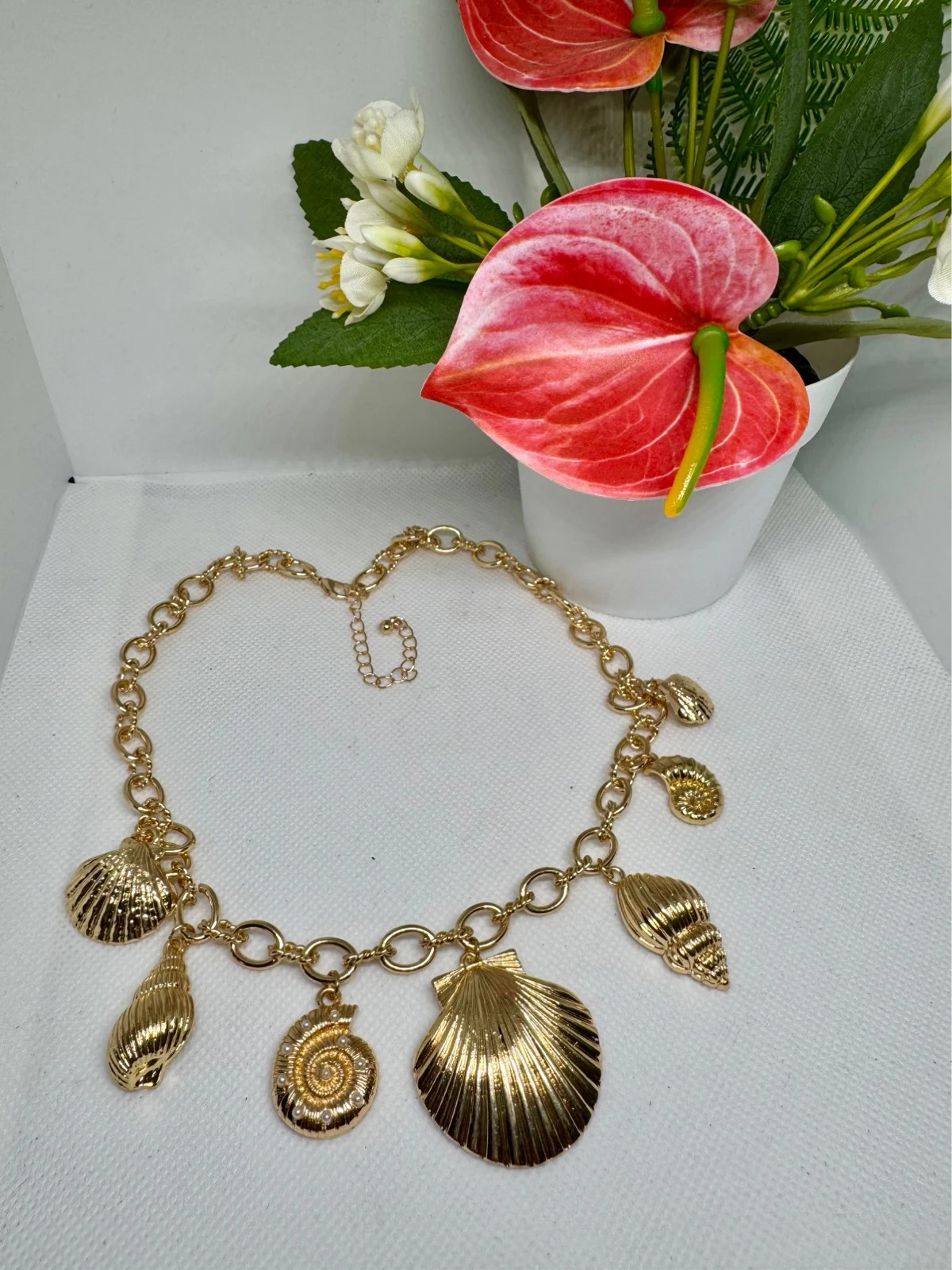 Collar dorado conchas 🦋 – Acero