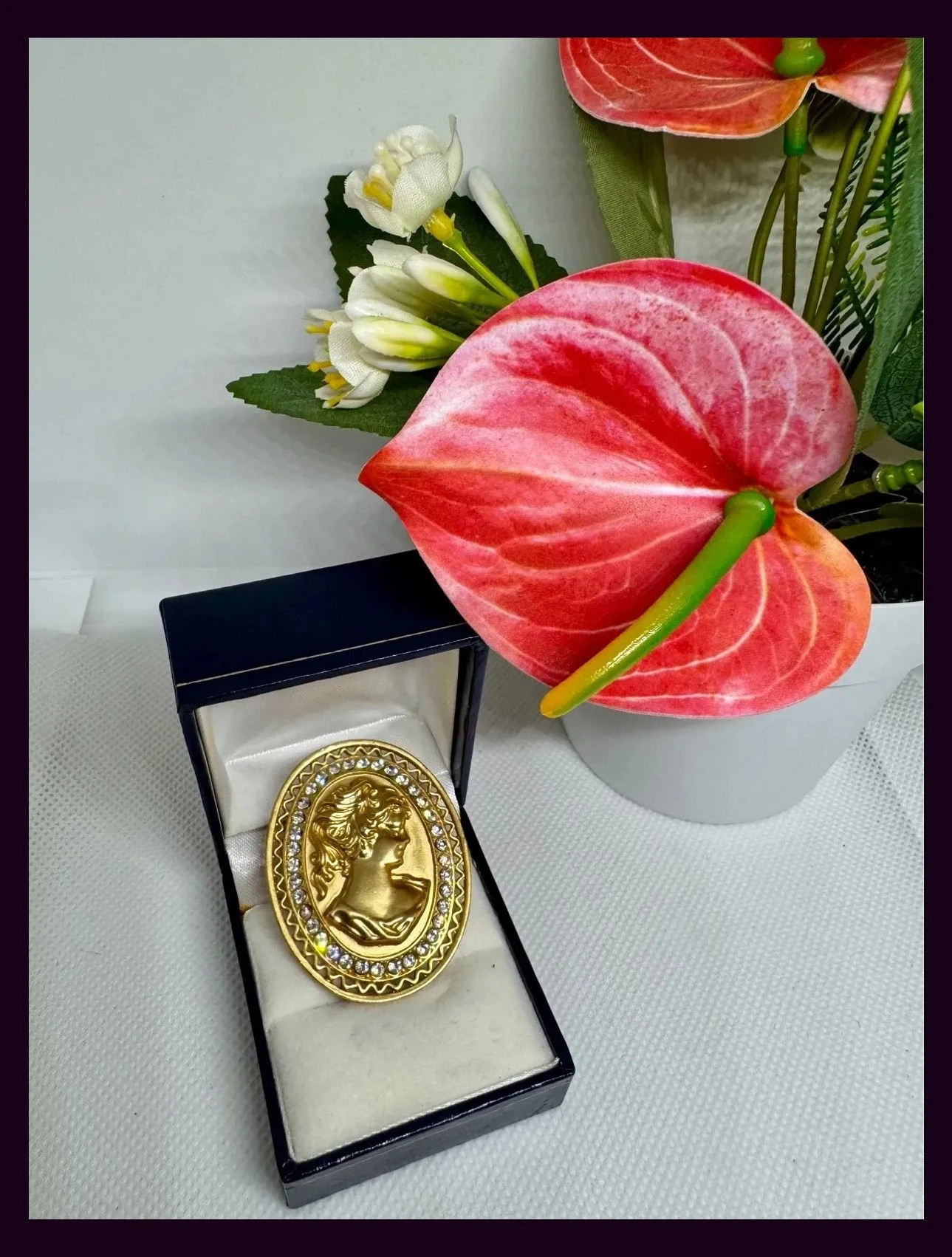 Broche vintage chapado oro 🦋 – Vintage Dressing