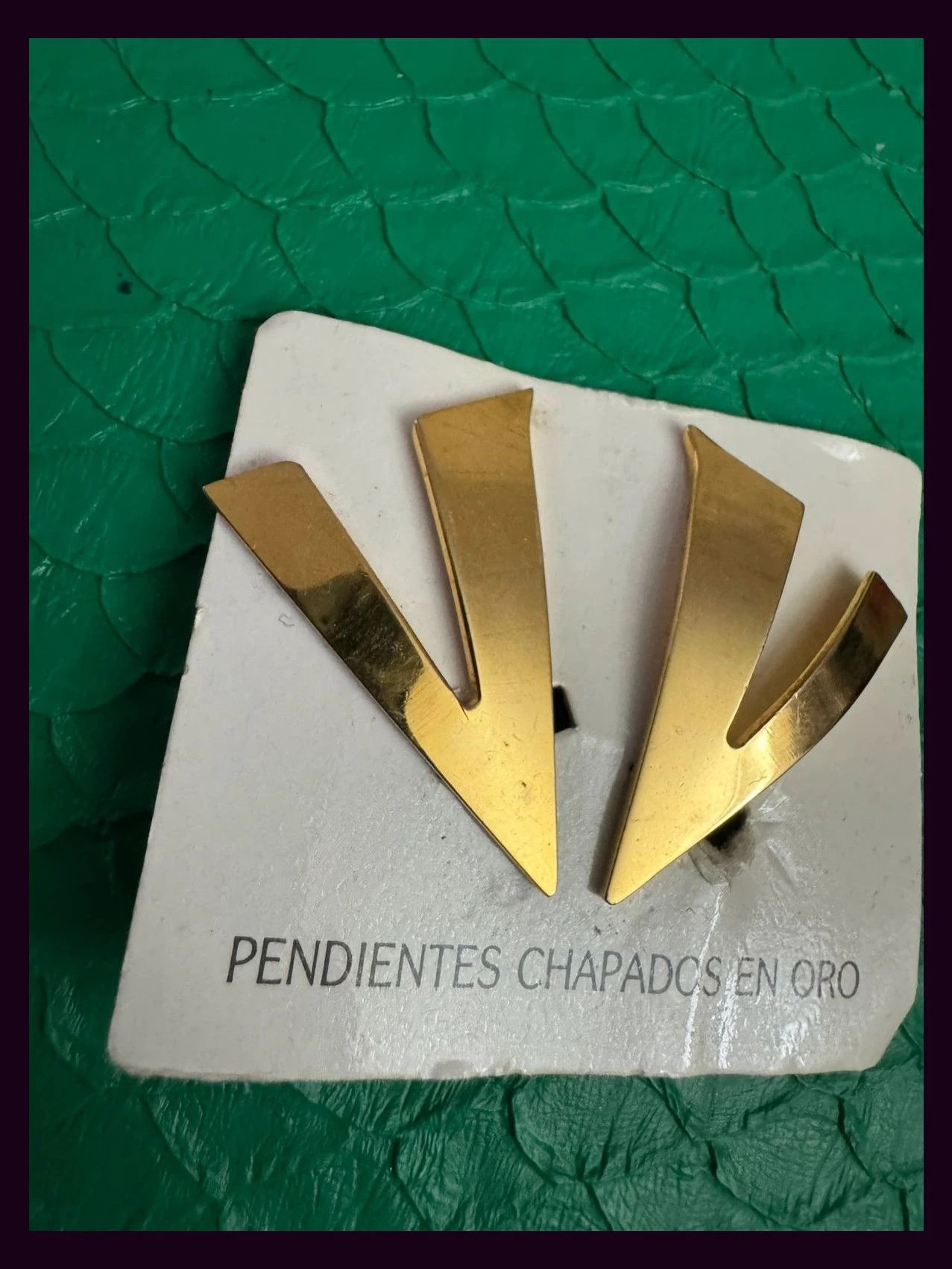 Pendientes vintage clip chapados oro 🦋 – Vintage Dressing 2