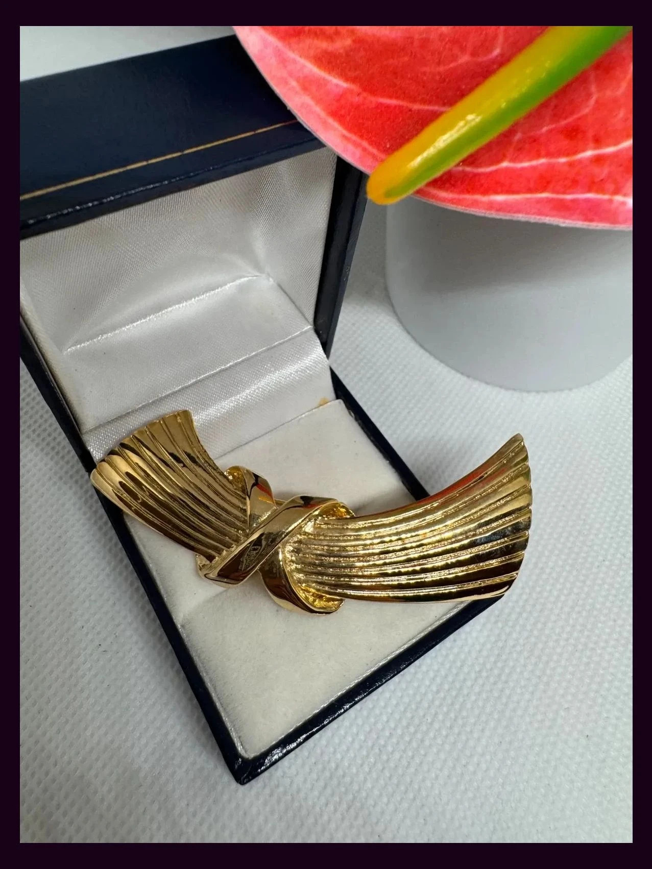 Broche vintage chapado oro 🦋 – Vintage 2
