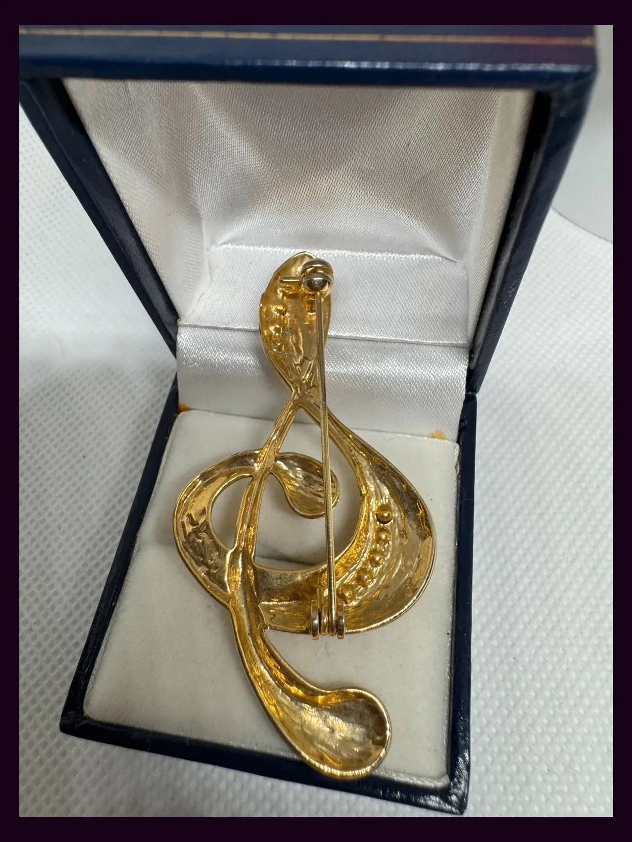 Broche vintage chapado oro 🦋 – Vintage 4
