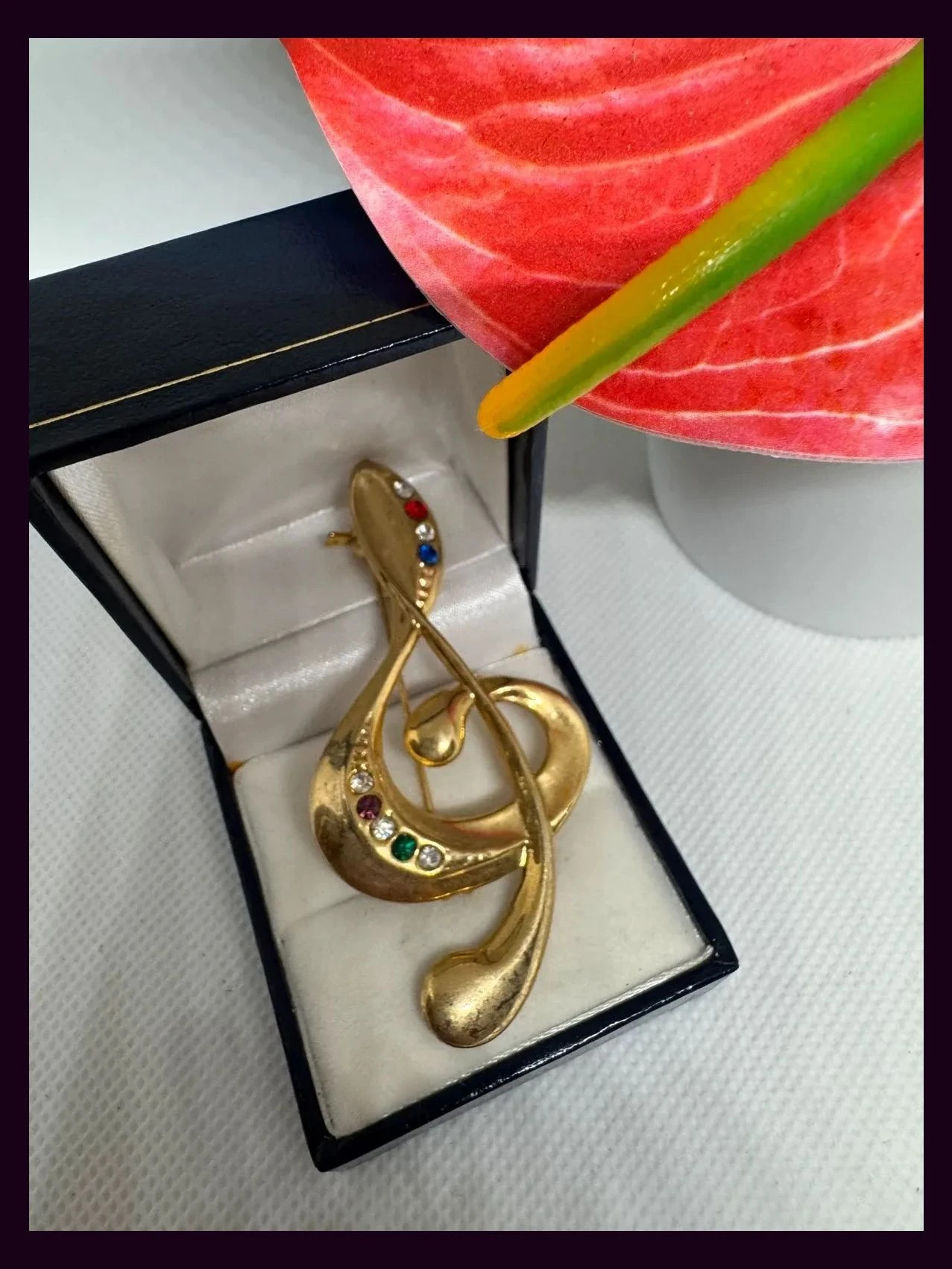 Broche vintage chapado oro 🦋 – Vintage 2
