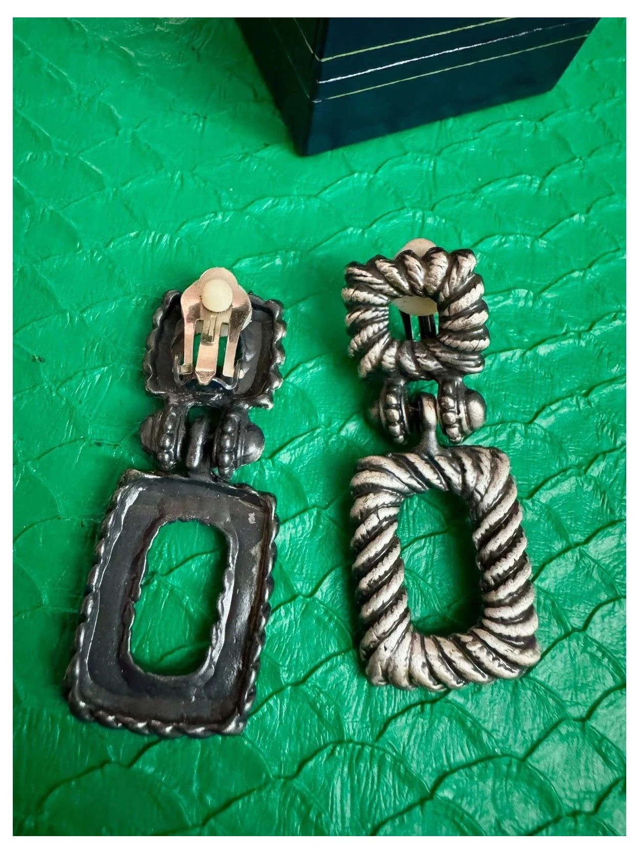 Pendientes vintage clip 🦋 – Vintage Dressing 2