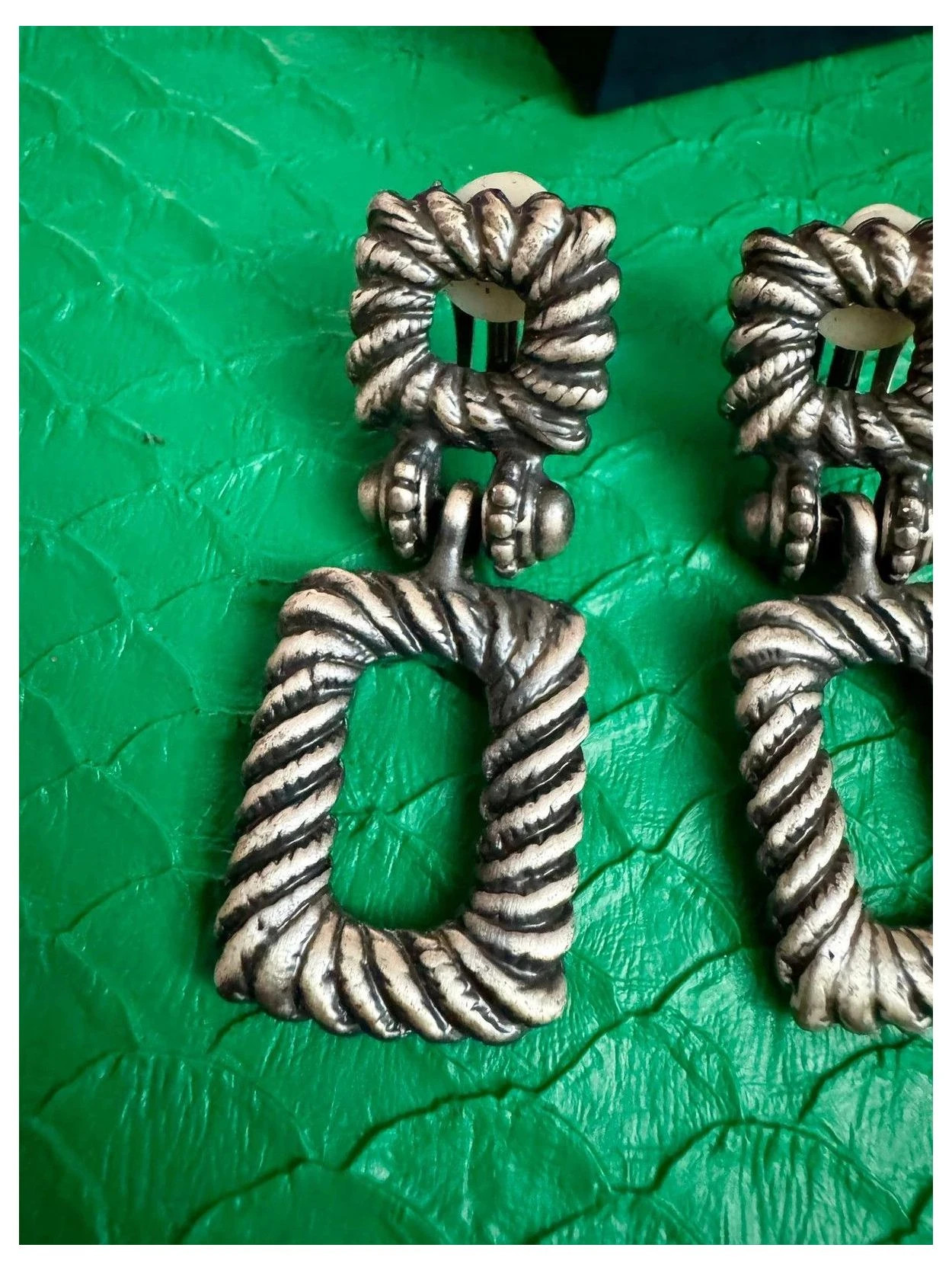 Pendientes vintage clip 🦋 – Vintage Dressing 3