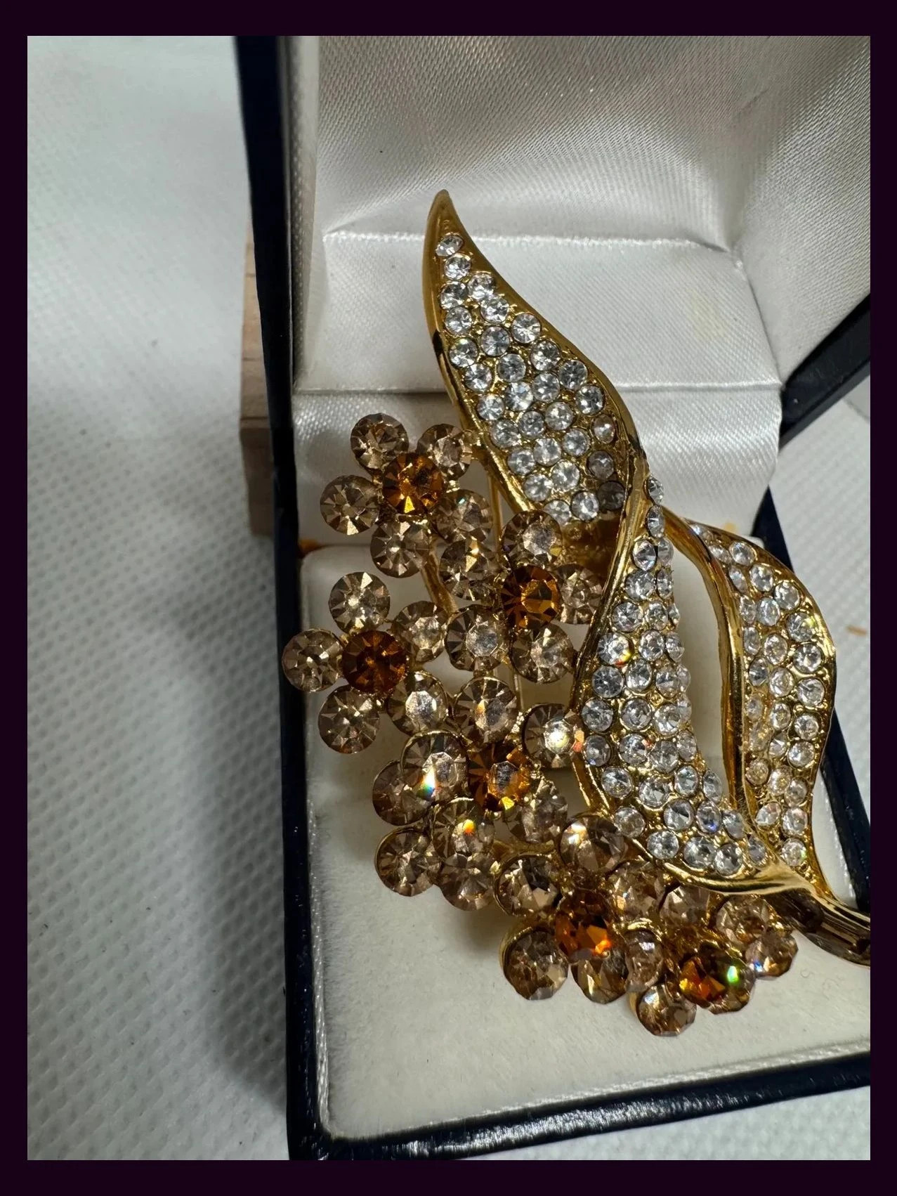 Broche vintage Swarovski de los años 70-80 , una piesa de coleccionista 🦋 – Swarovski 4
