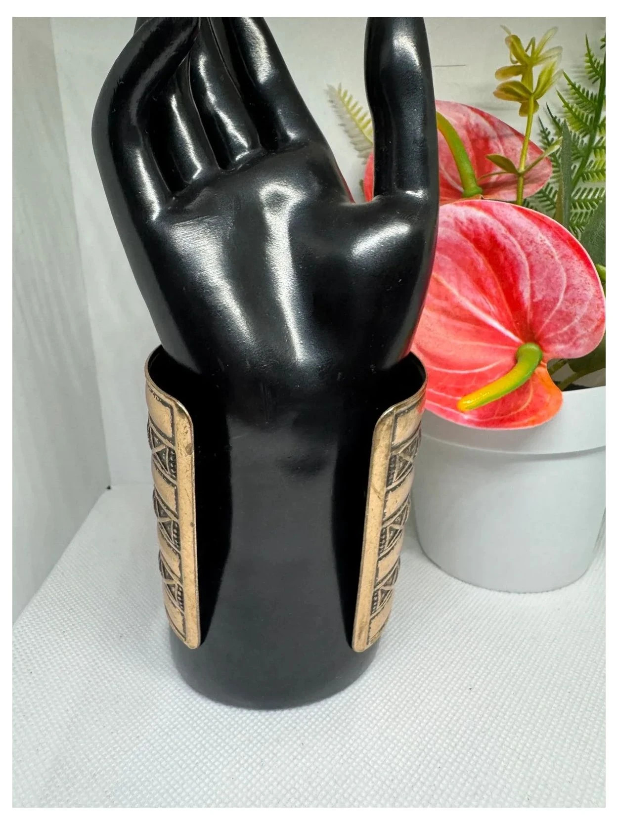 Brazalete ancho vintage de latón , dorada 🦋 – Vintage 3