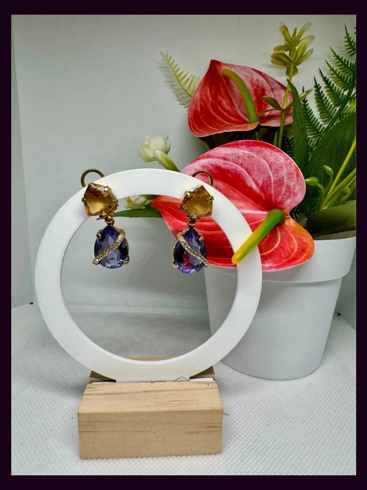 Pendientes dorados Swarovski 🦋