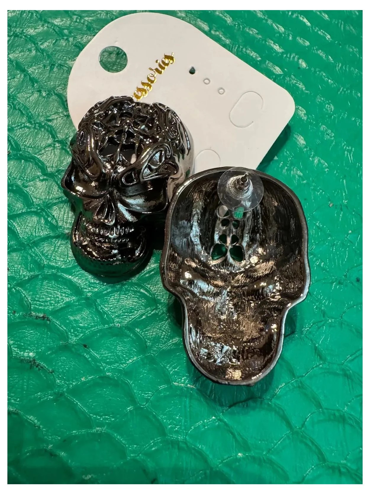 Pendientes calavera 🦋 – La Boutique 3