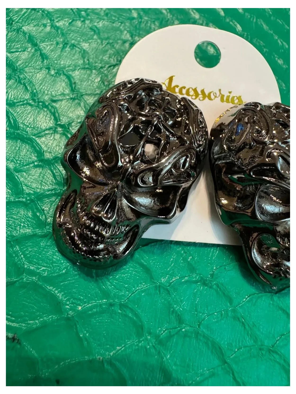Pendientes calavera 🦋 – La Boutique 2
