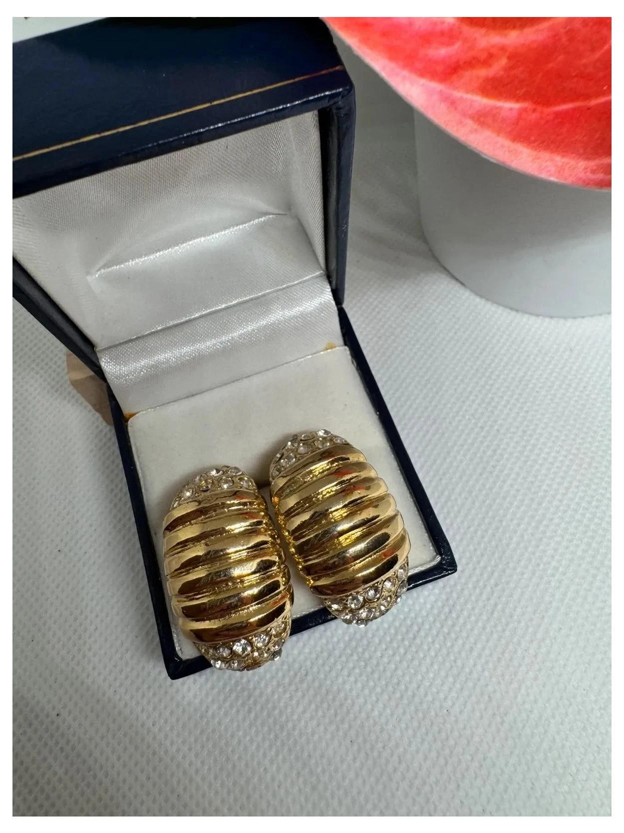 Pendientes vintage clip 🦋 – Vintage Dressing 2