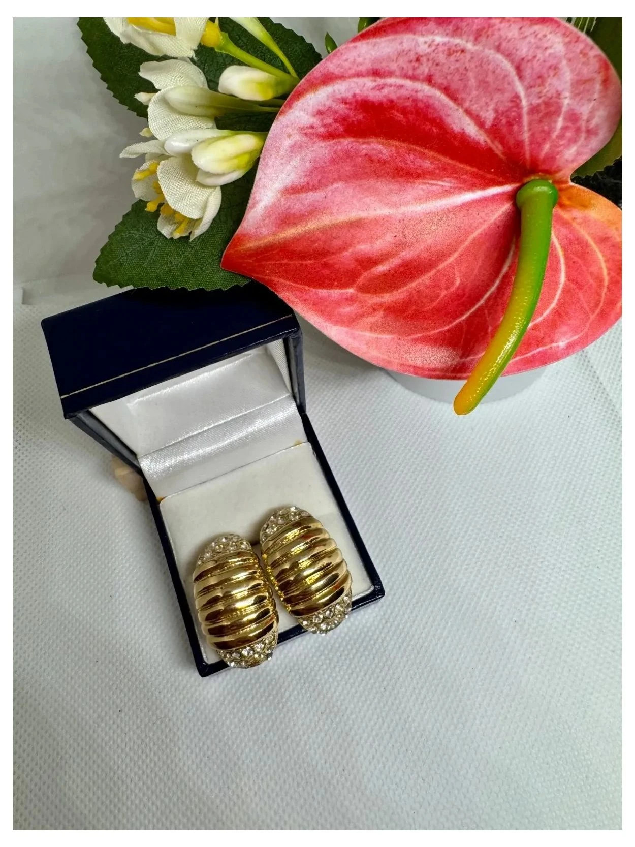 Pendientes vintage clip 🦋 – Vintage Dressing