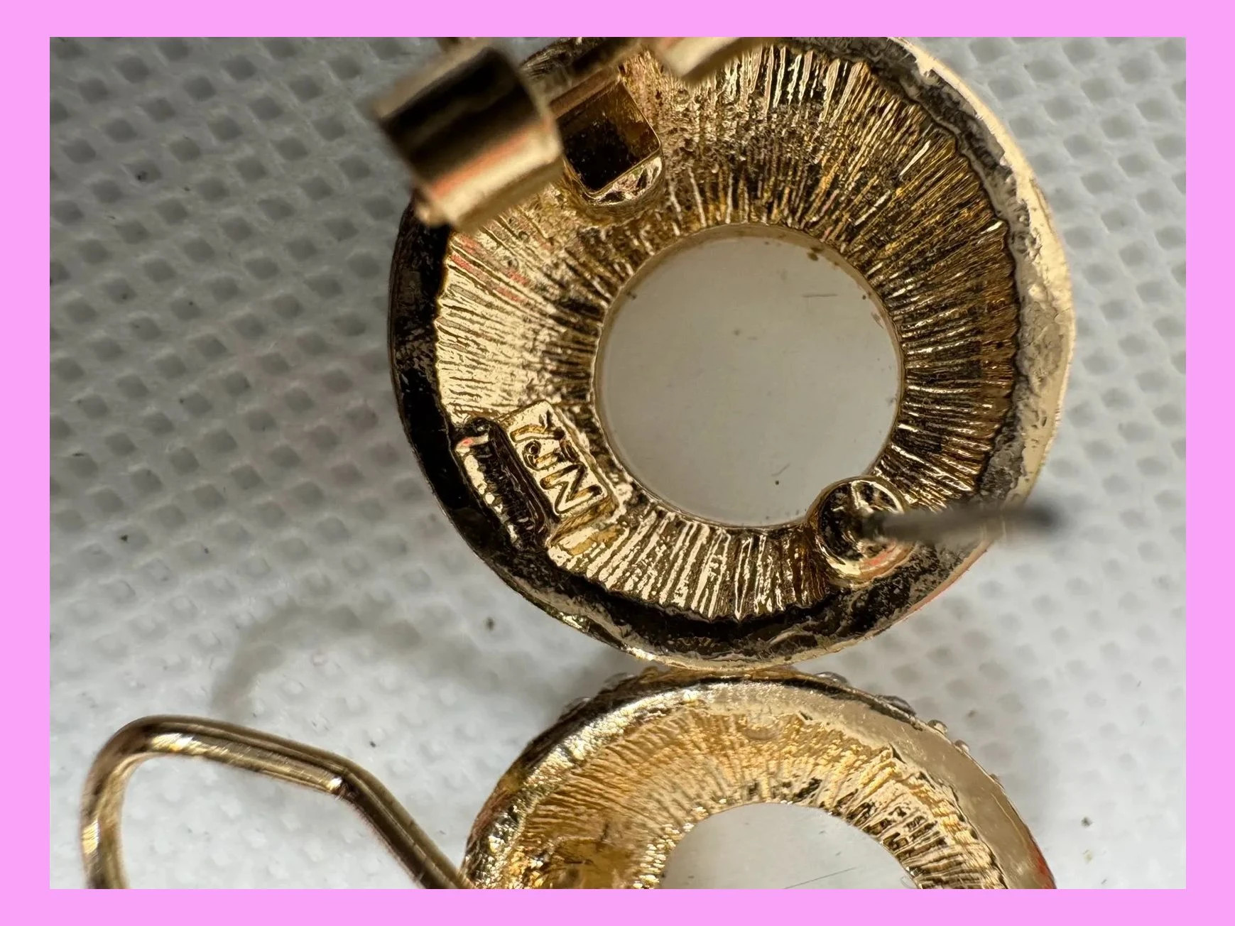 Pendientes dorados vintage 🦋 – Vintage 5