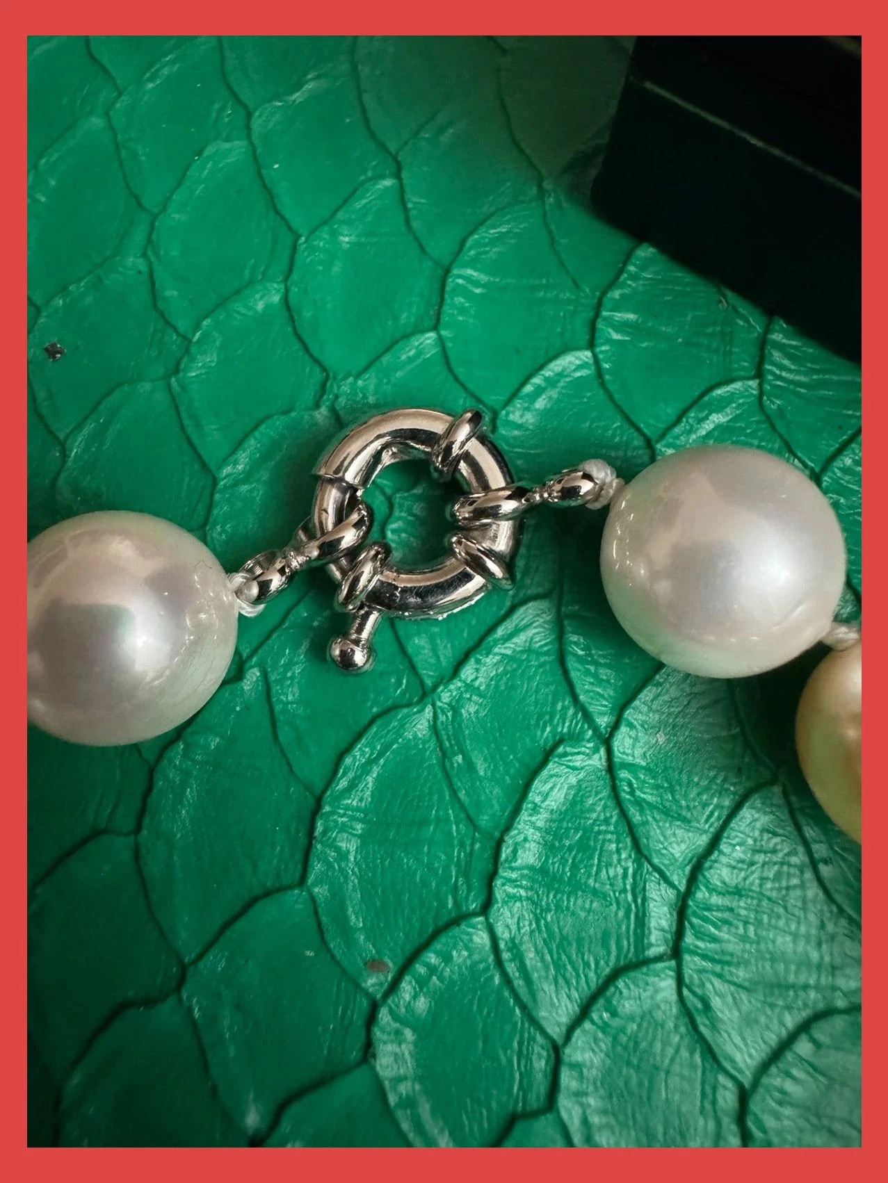 Pulsera perlas de laboratorio cierre acero 🦋 – Vintage Dressing 3