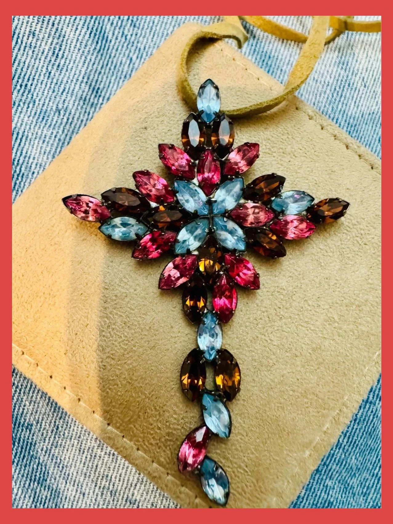 Colgante cruz piedras cristal brilla mucho 🦋 – Vintage Dressing 3