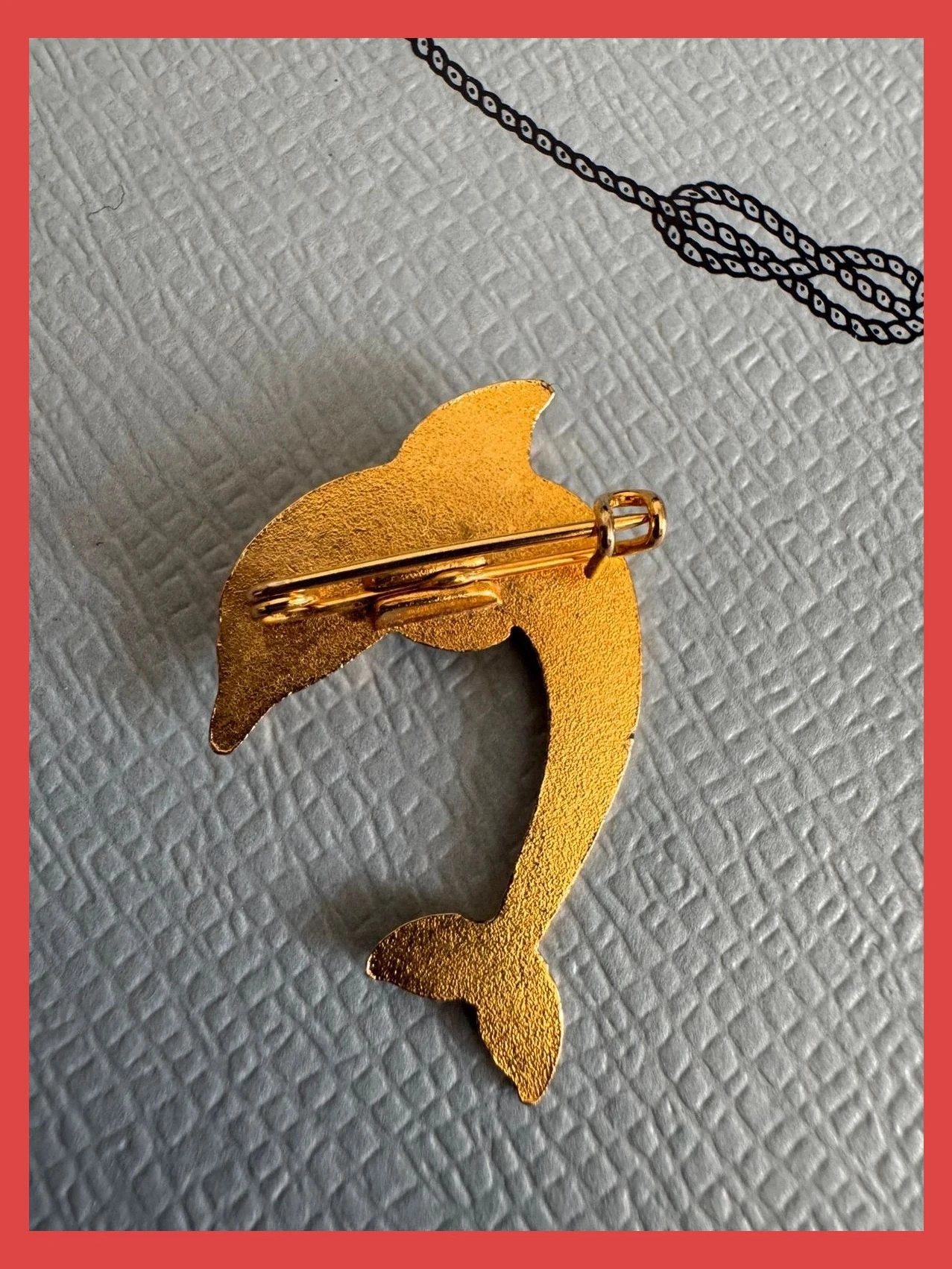Broche vintage delfín 🦋 – Vintage Dressing 3