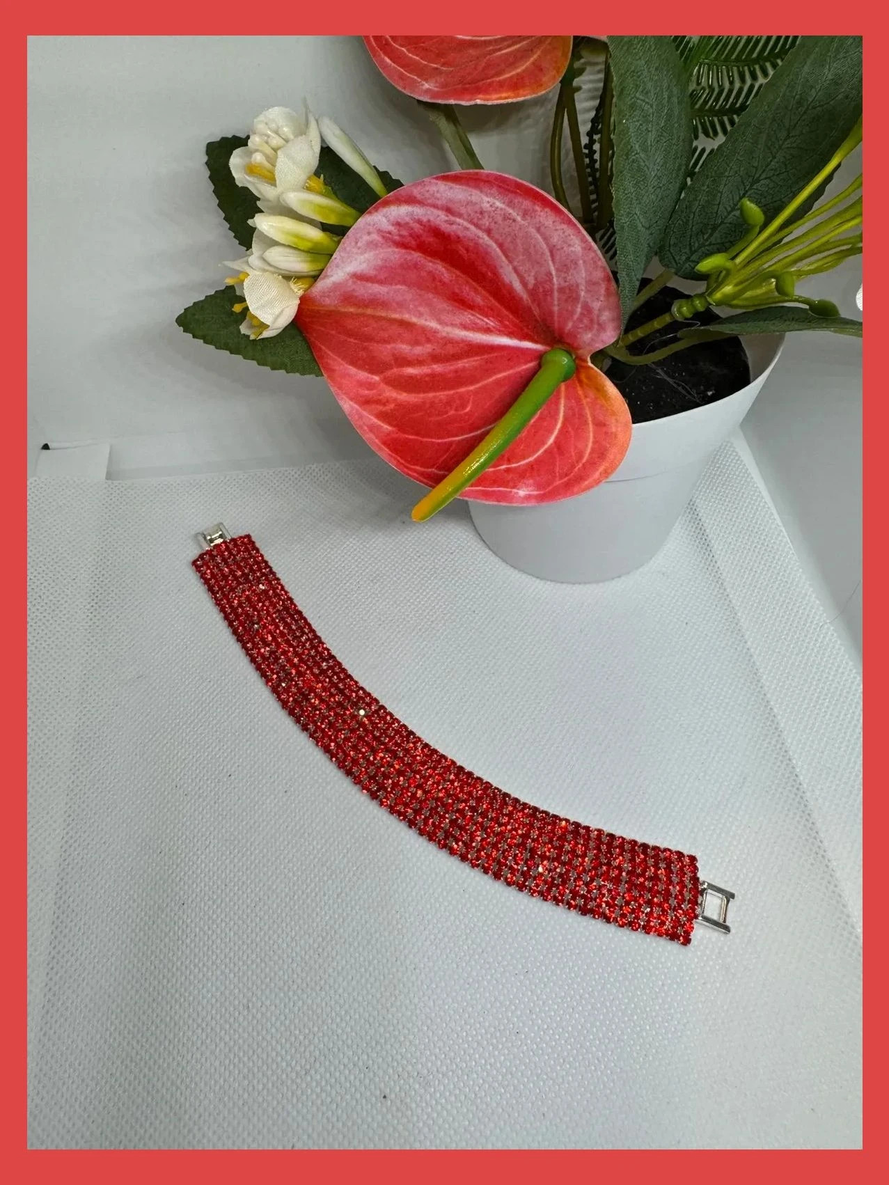 Pulsera piedras strass color rojo 🦋 – La Boutique 5
