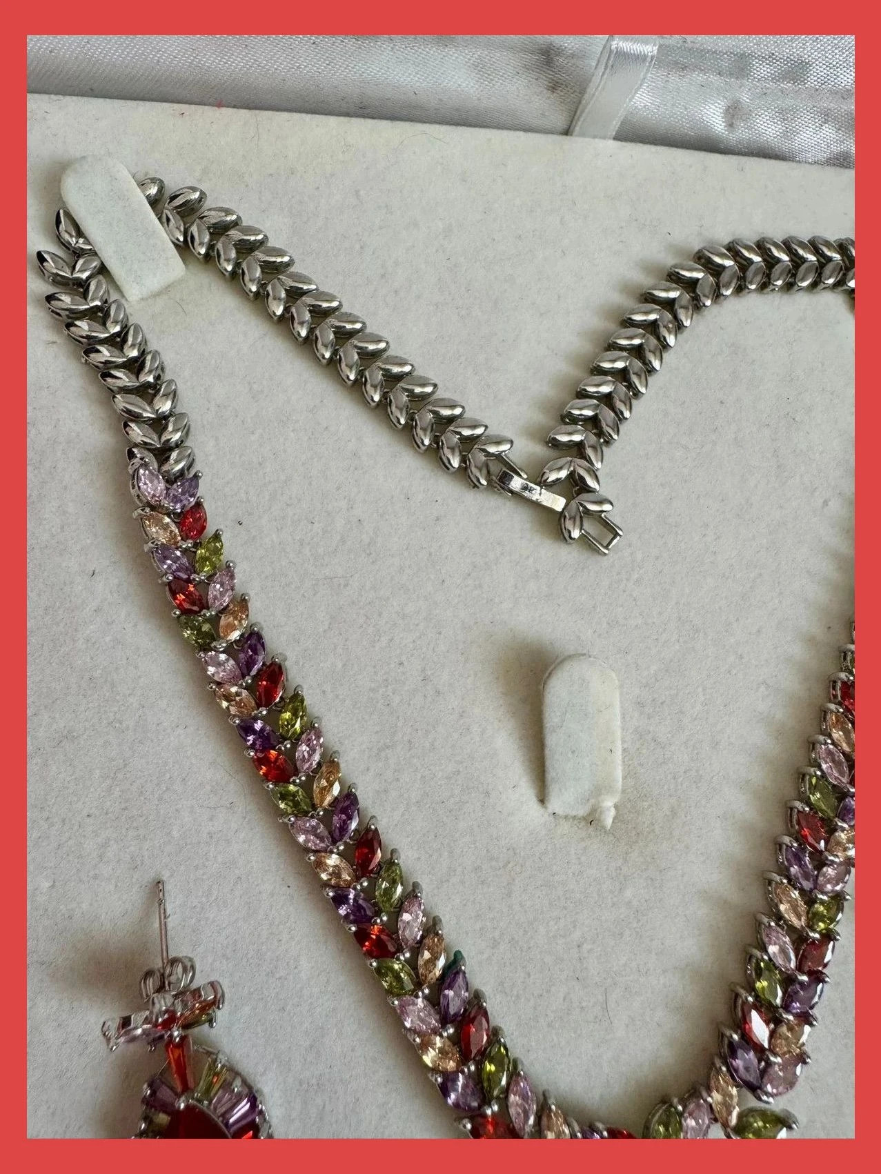Impresionante juego de joyas vintage con piedras , con estuche 🦋 – Vintage Dressing 5