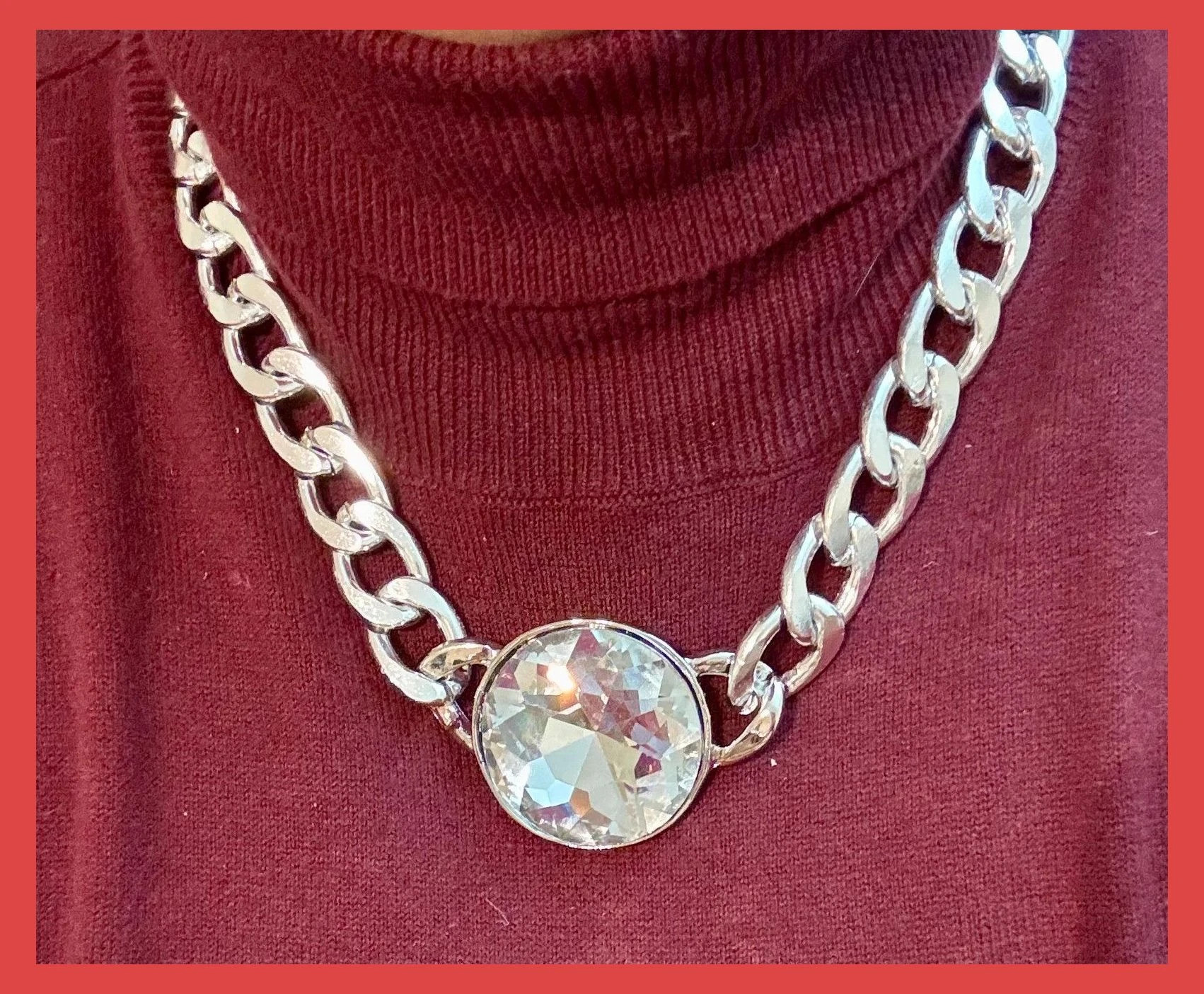 Collar plateado con piedra 🦋 – La Boutique 2