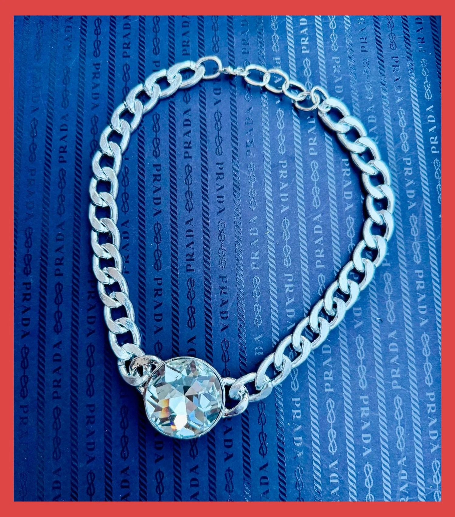 Collar plateado con piedra 🦋 – La Boutique 4