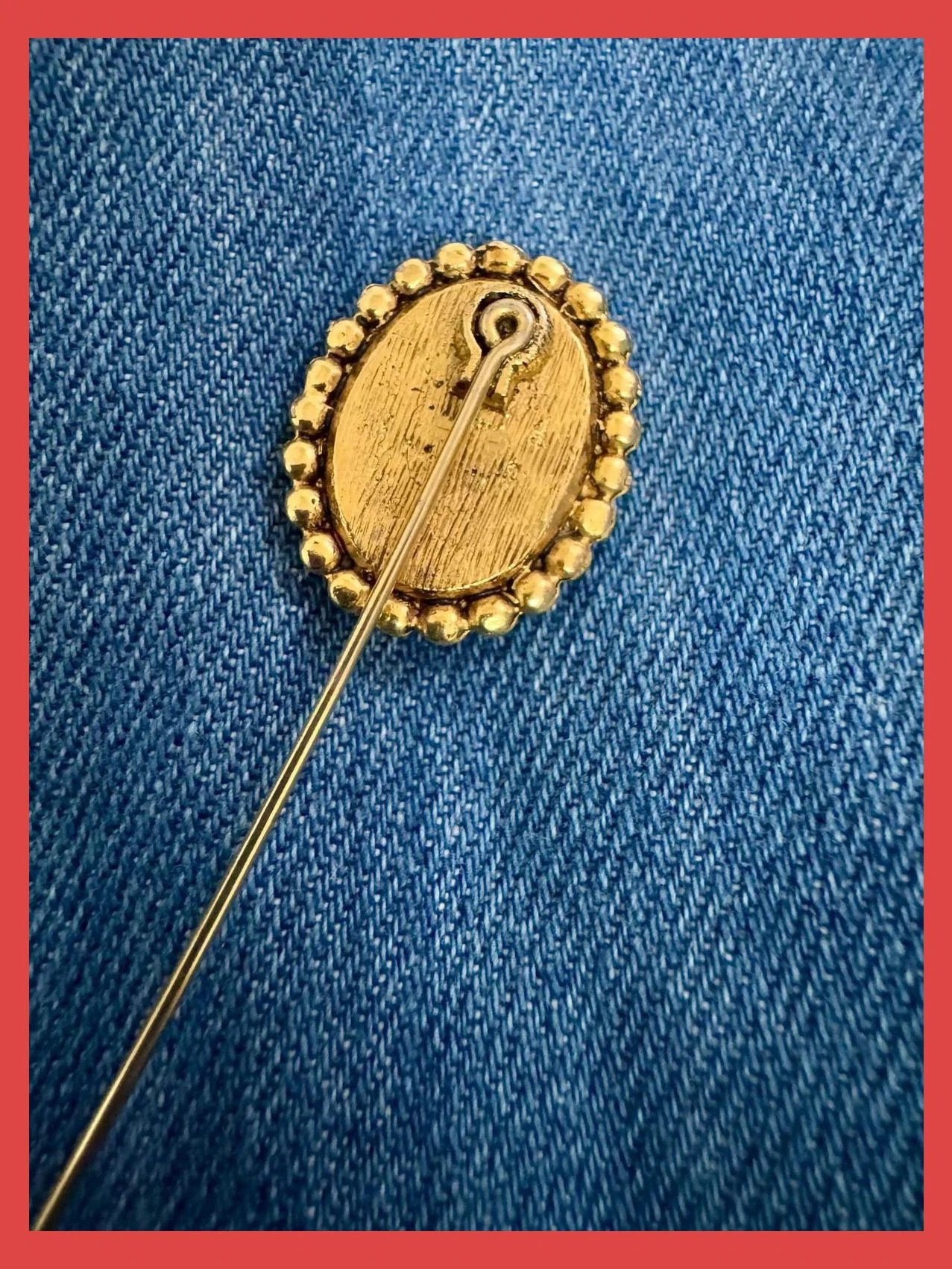 Broche vintage dorado pintado a mano 🦋 – Vintage Dressing 3