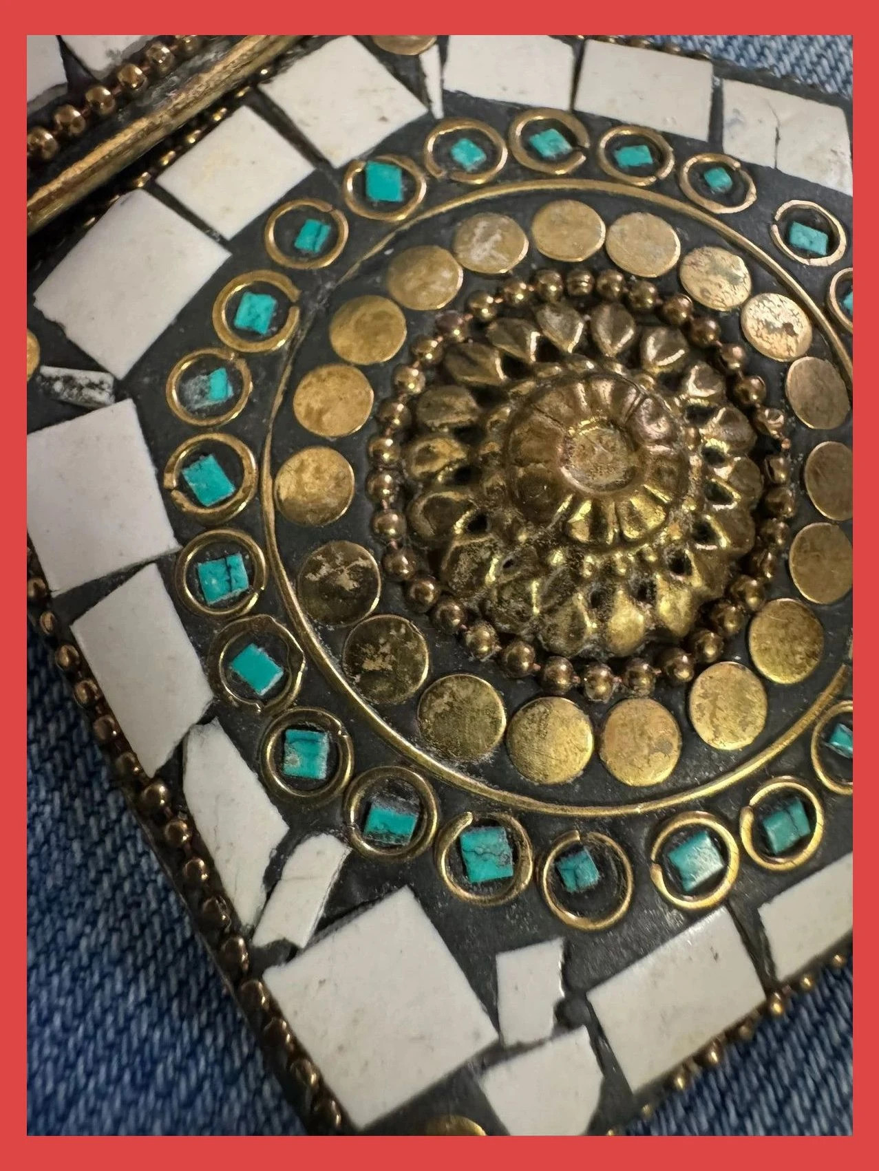 Collar vintage de latón con piedras naturales 🦋 – Vintage Dressing 3