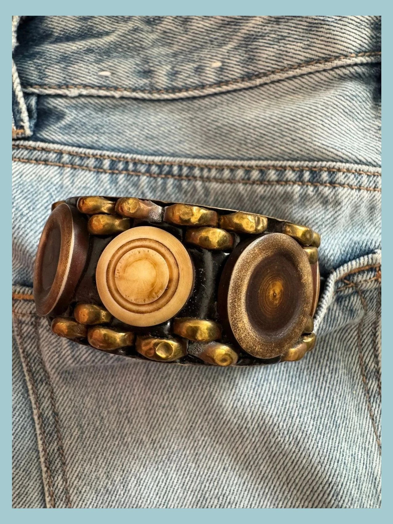 Brazalete ancho vintage 🦋 – Vintage Dressing 2