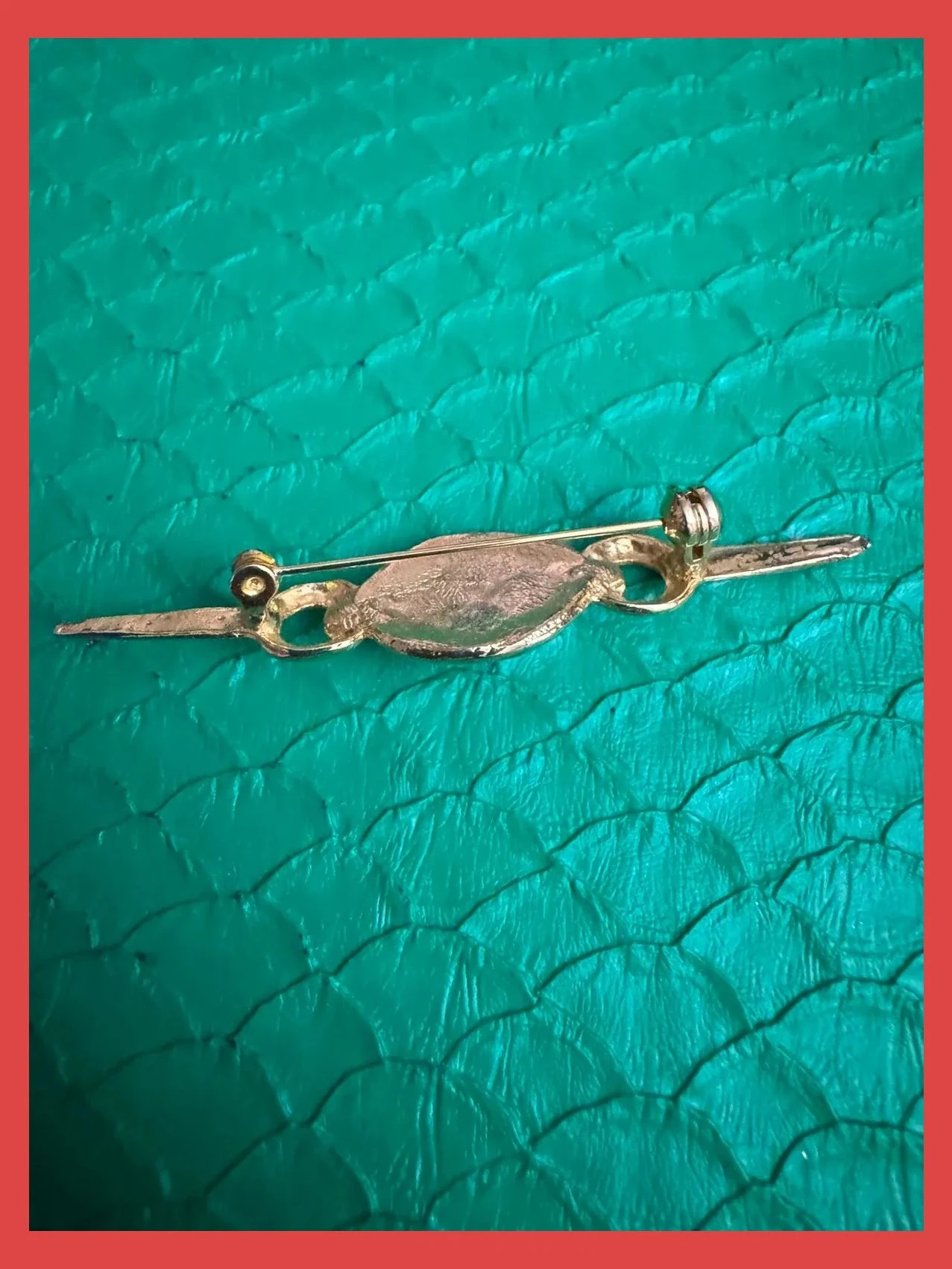Broche dorado vintage 🦋 – Vintage 3