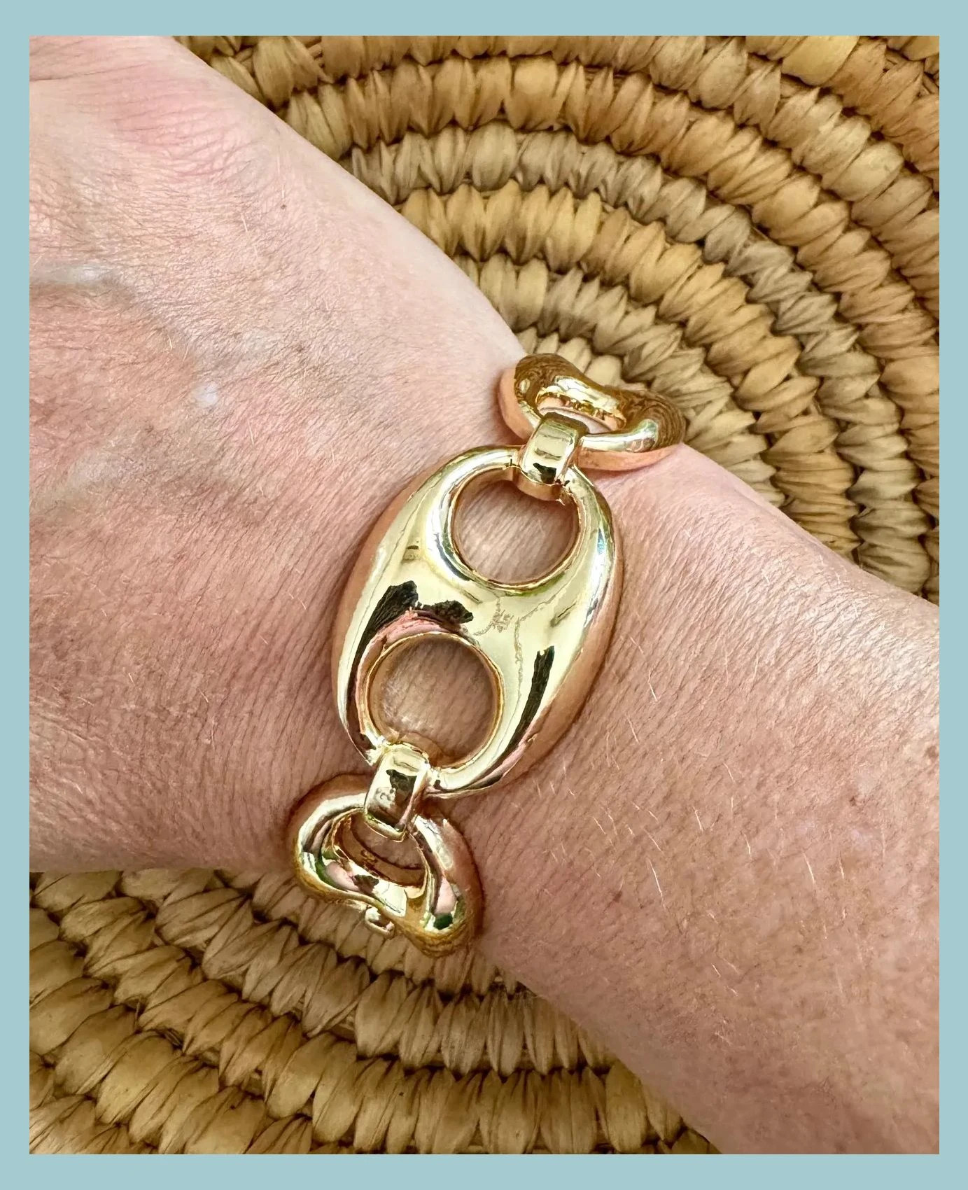 Brazalete dorado acero 🦋
