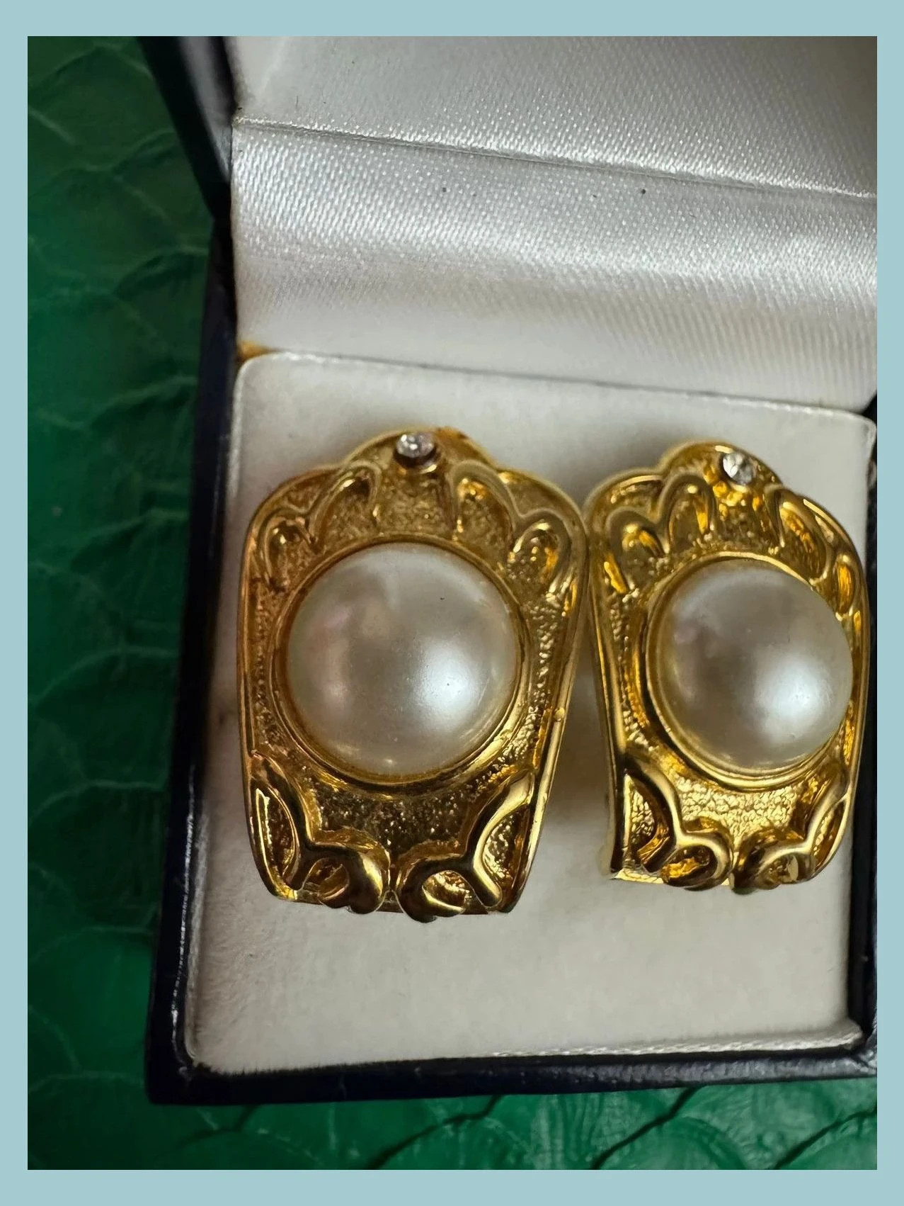 Pendientes vintage clip 🦋 – Vintage Dressing 2