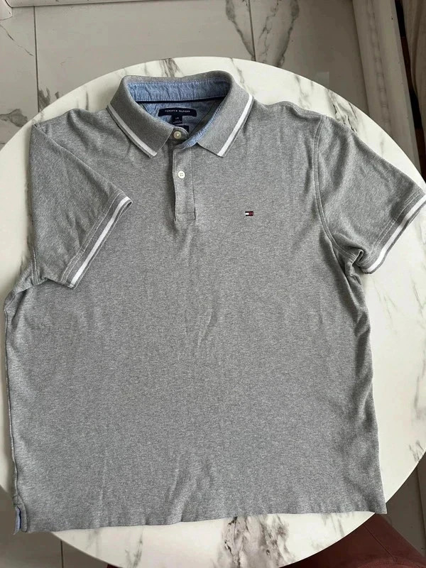 Authentique polo homme👕 Tommy Hilfiger gris taille L – Tommy Hilfiger – taille L 2