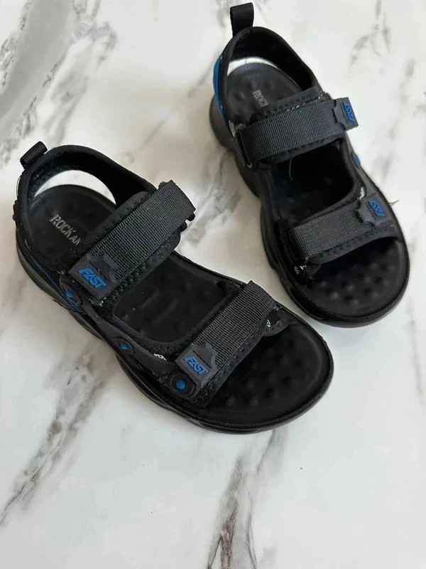 Sandales noires garçon taille 34 – sans marque – taille 34 4