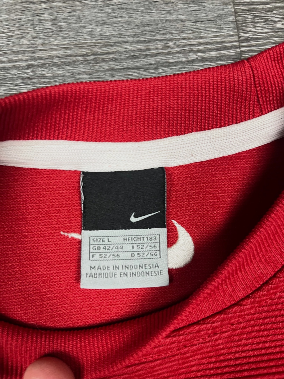 Sweat / Pull nike rouge vintage logo swoosh - Taille L – Nike – taille L 5