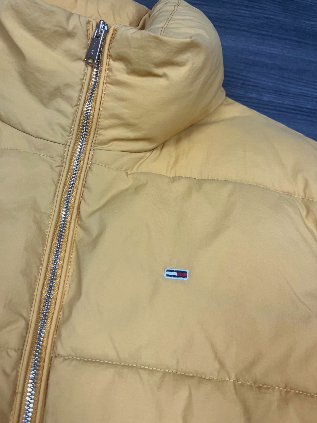 Veste Doudoune Tommy Hilfiger - Jaune - Taille M - – Tommy Hilfiger – taille M 2