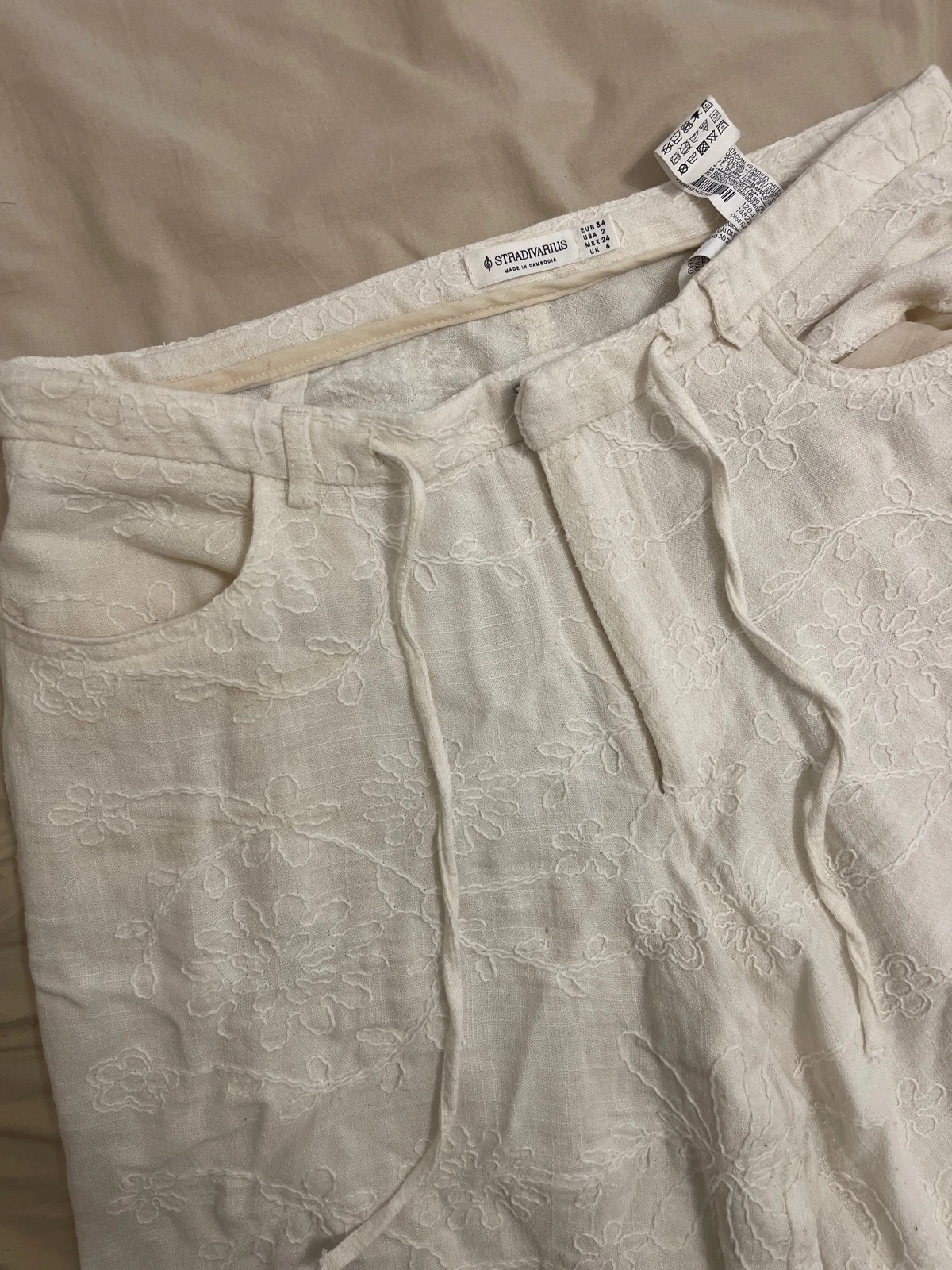 Pantalón de lino ancho muy elegante – Stradivarius – taille XS / 34 / 6 2