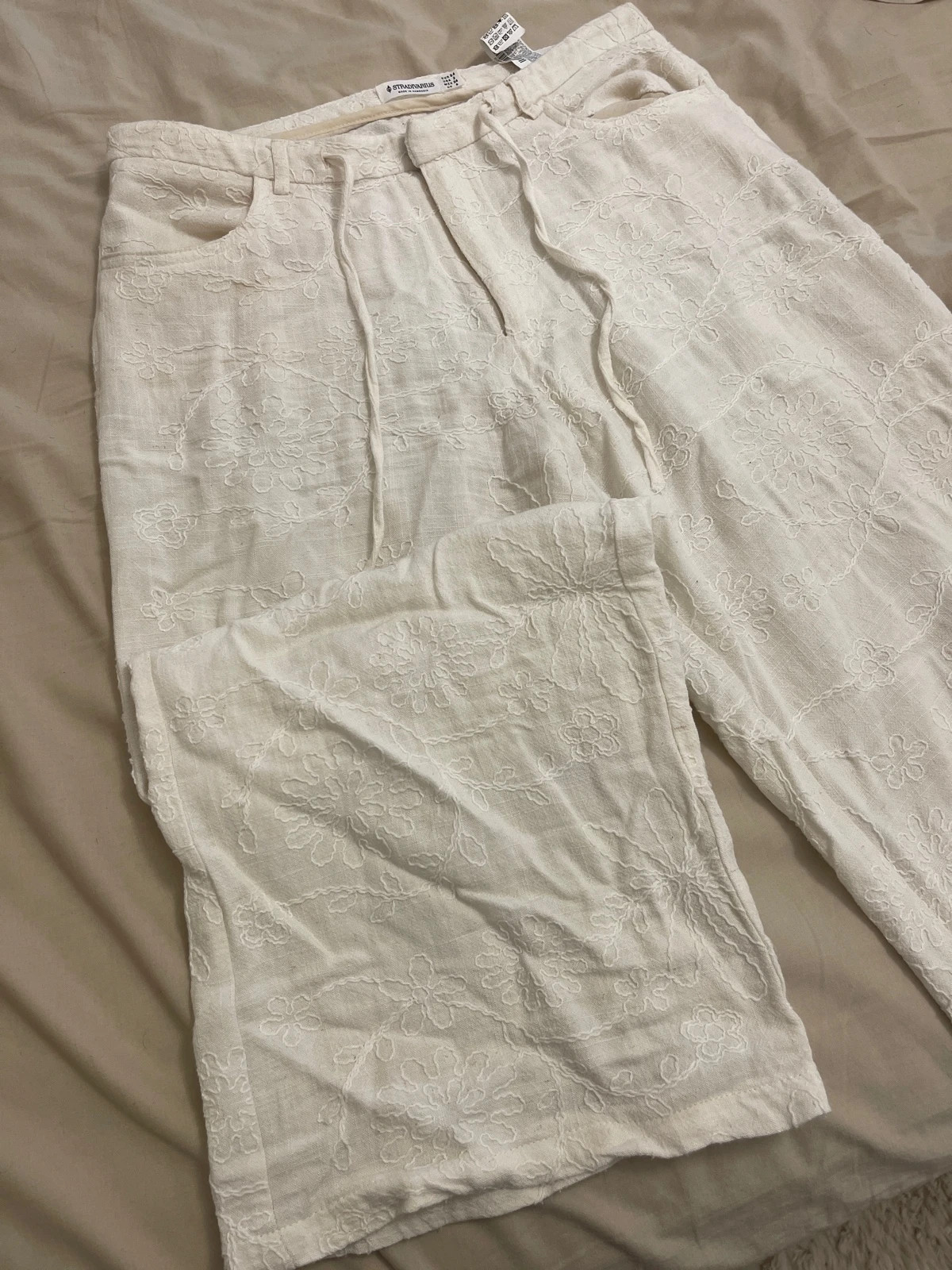Pantalón de lino ancho muy elegante – Stradivarius – taille XS / 34 / 6 4