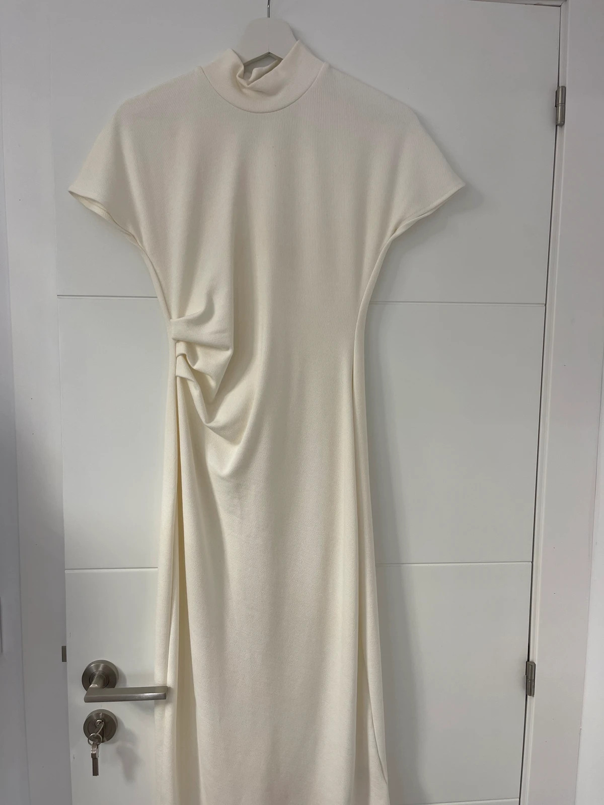 Vestido de punto color crema talla M nuevo – Zara – taille M / 38 / 10 4