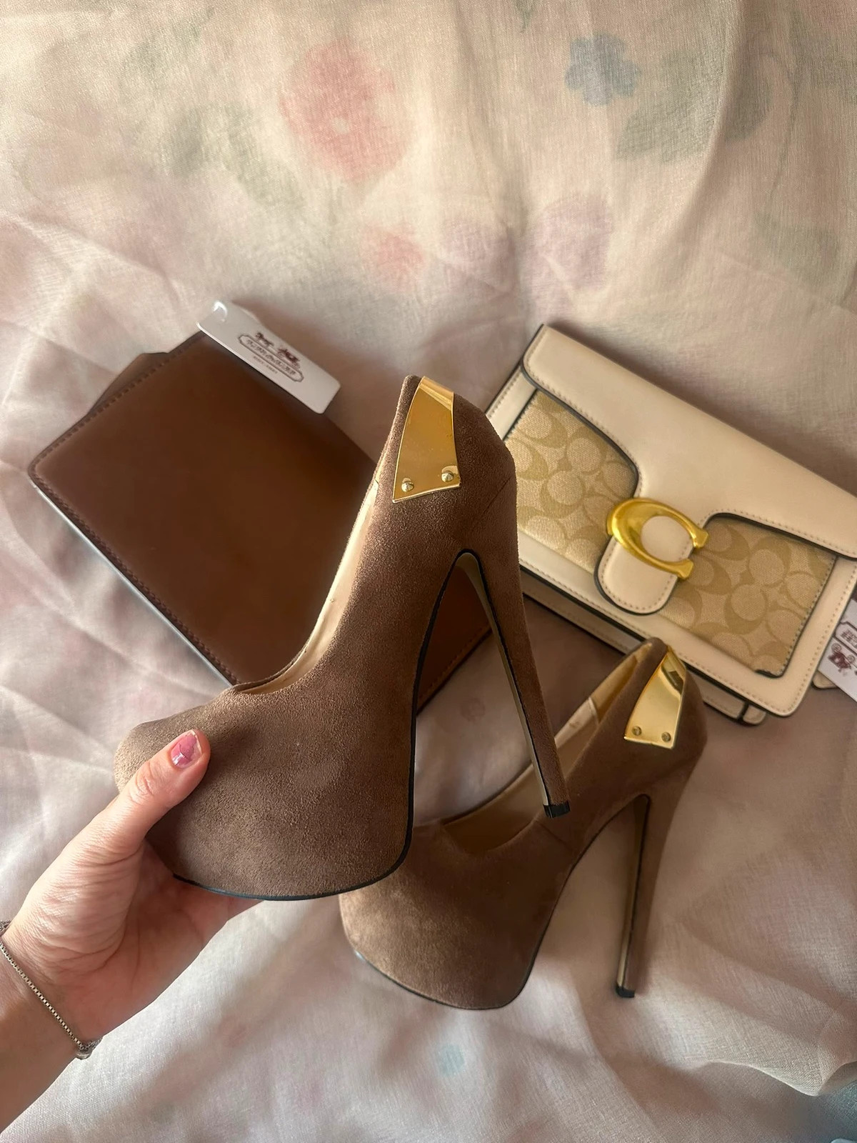 Tacón marrón nuevo muy elegante Bolso aparte – taille 36 2