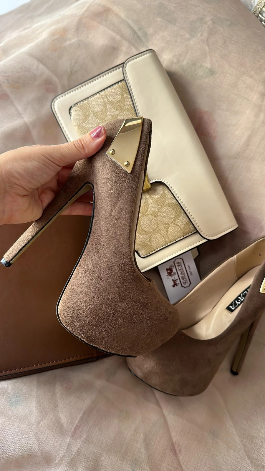 Tacón marrón nuevo muy elegante Bolso aparte – taille 36 5