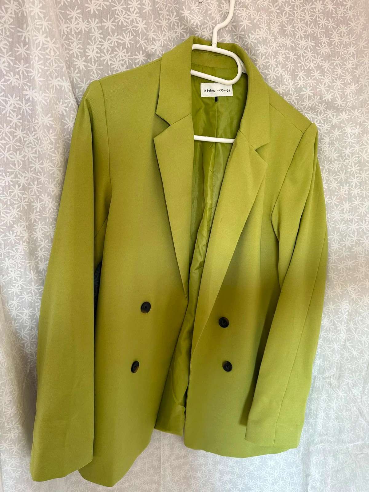 Traje completo elegante de color pistacho – Lefties – taille M / 38 / 10 2