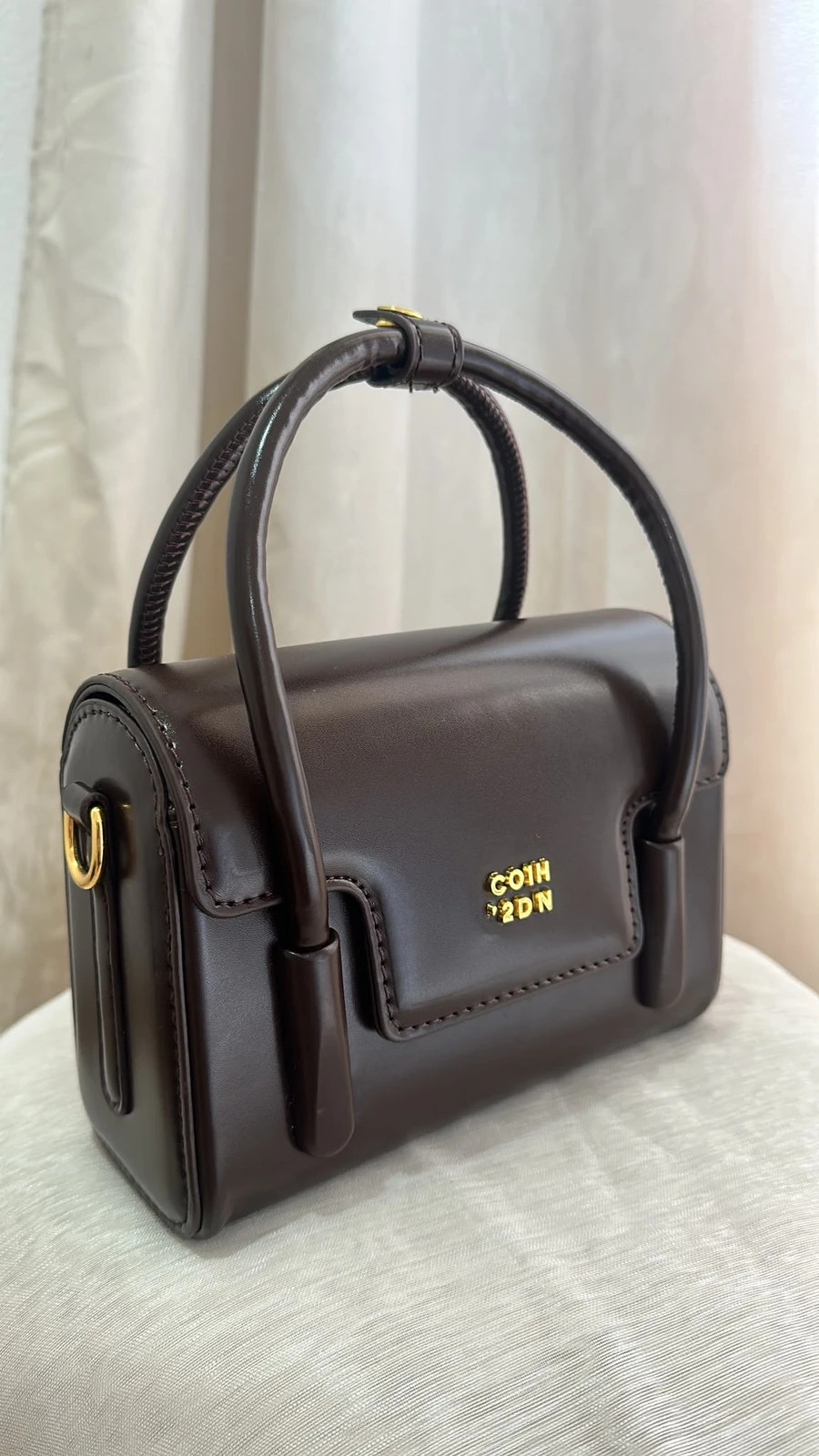 Bolso elegante color marrón 3