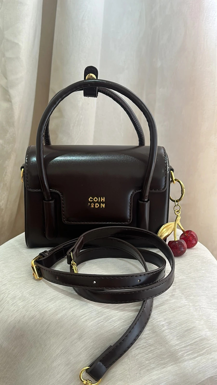 Bolso elegante color marrón 2
