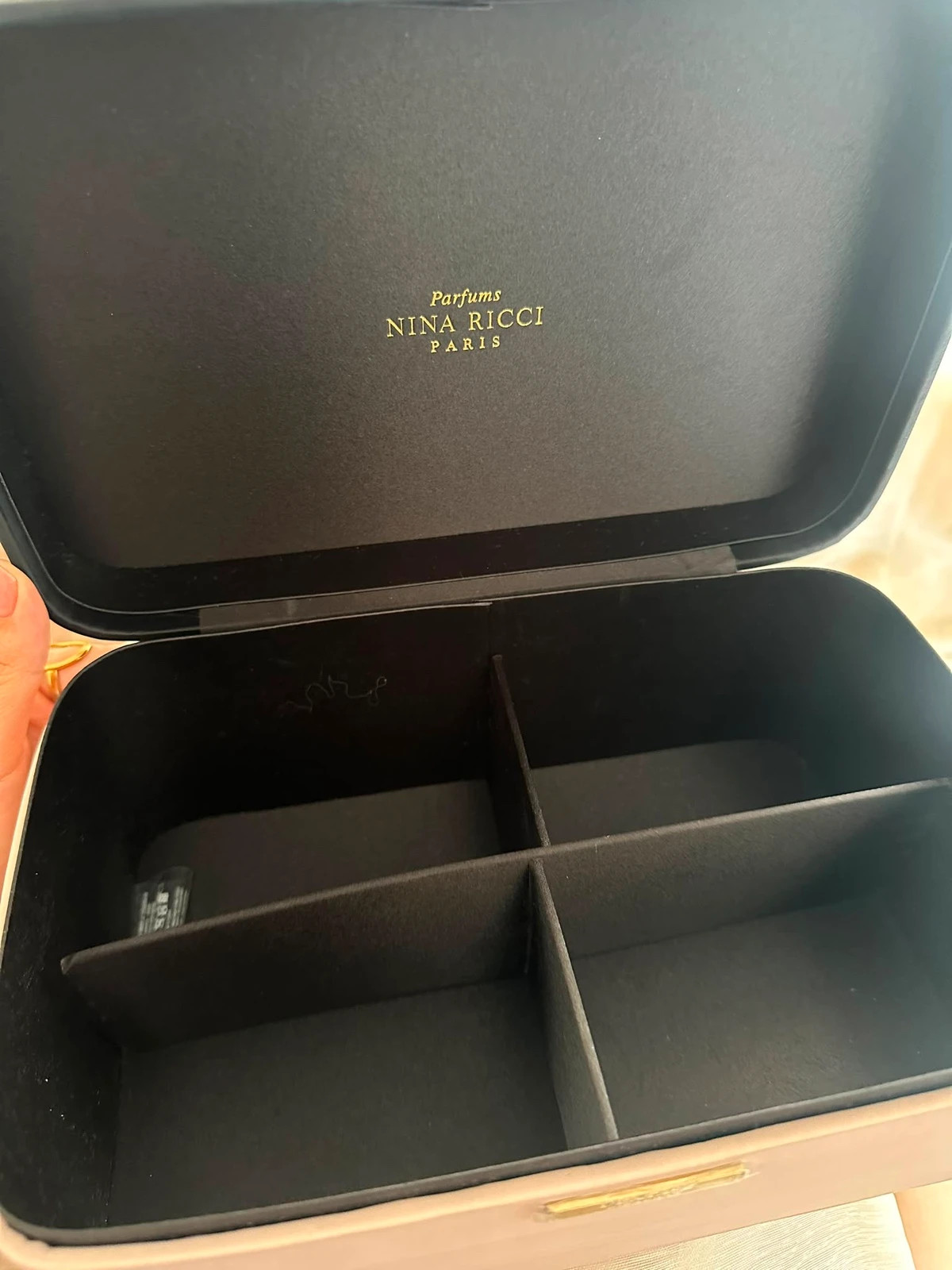 Organizador Nina Ricci – Nina Ricci 3