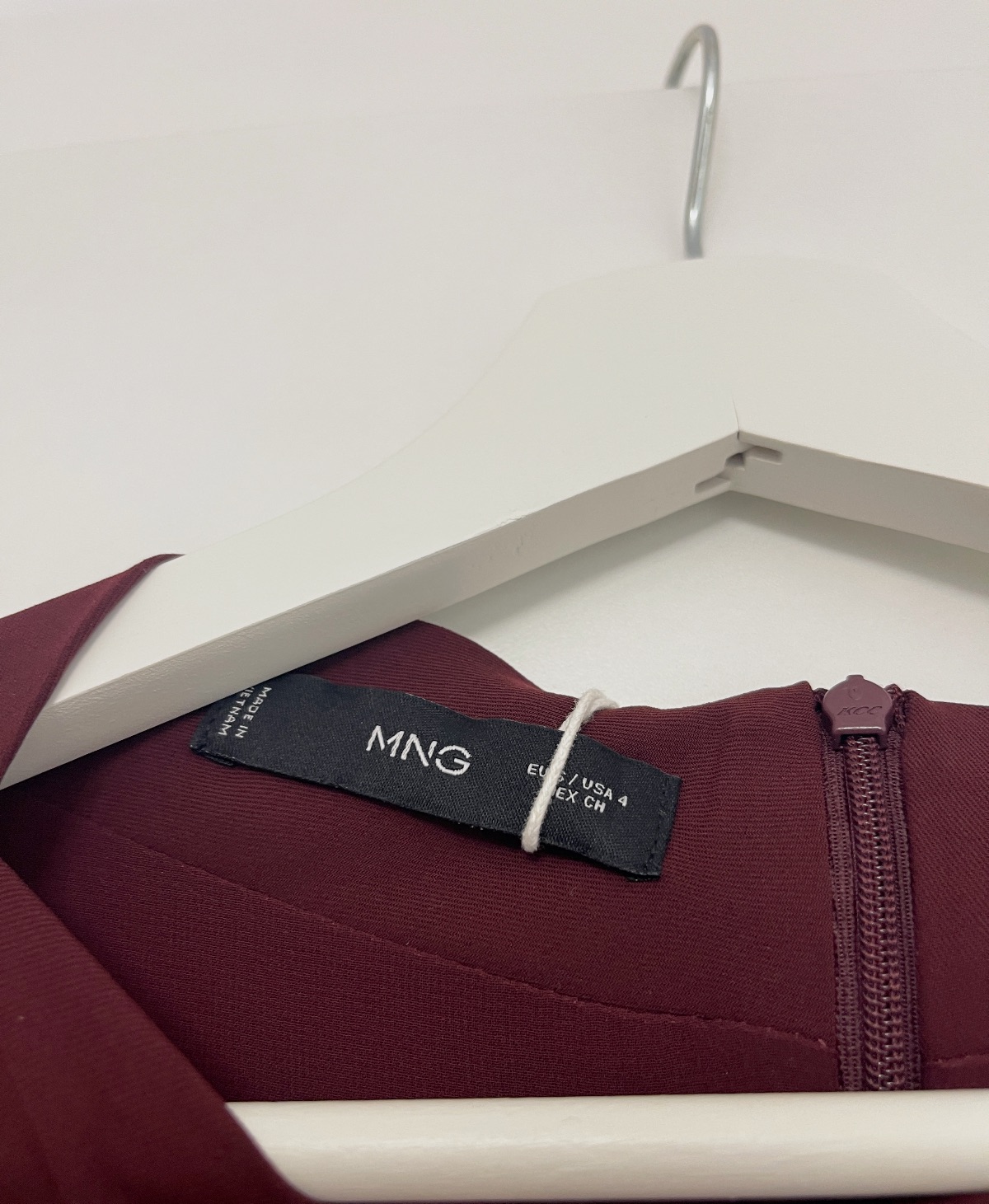 Vestido corto granate fruncido Mango – Mango – taille S 3