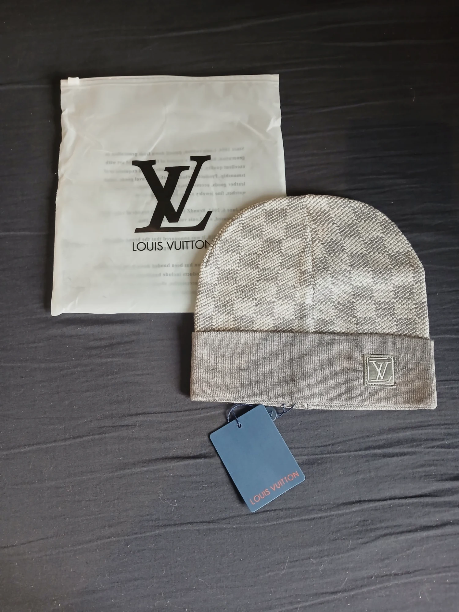 Bonnet louis vuitton 