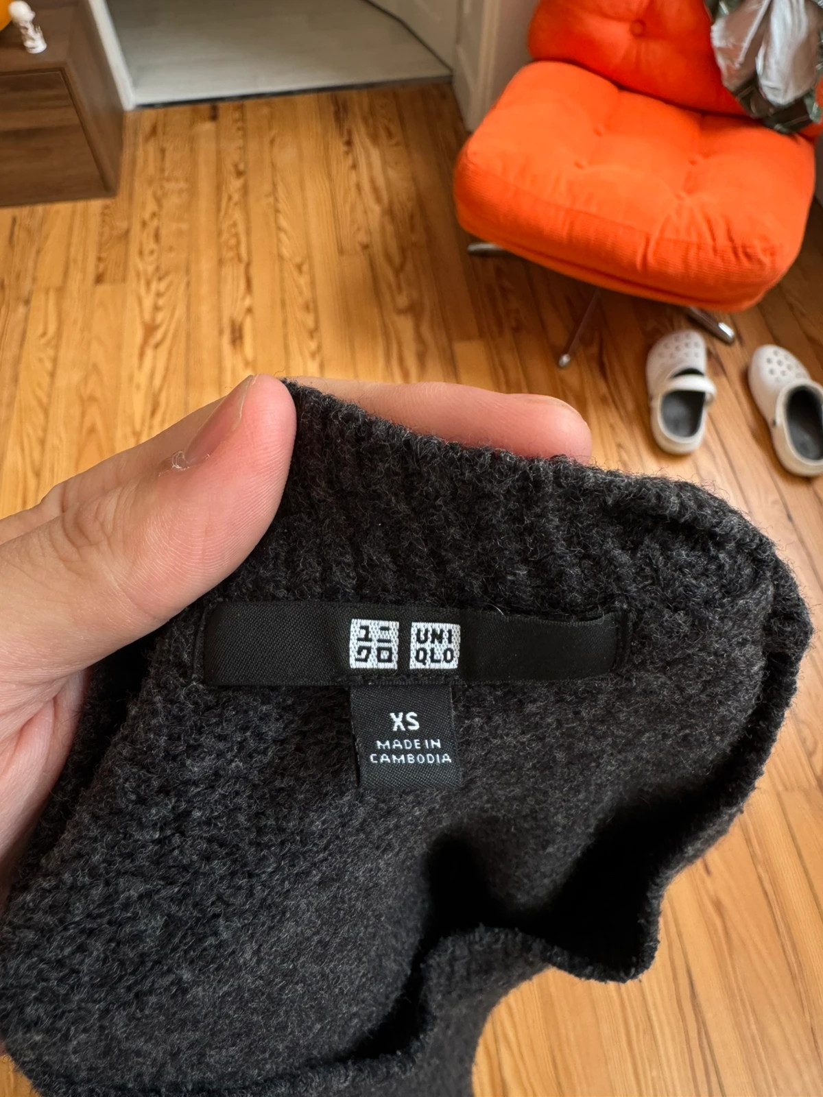 Pull uniqlo gris / noir soufflé en yarm style crop taille XS – Uniqlo – taille XS 5