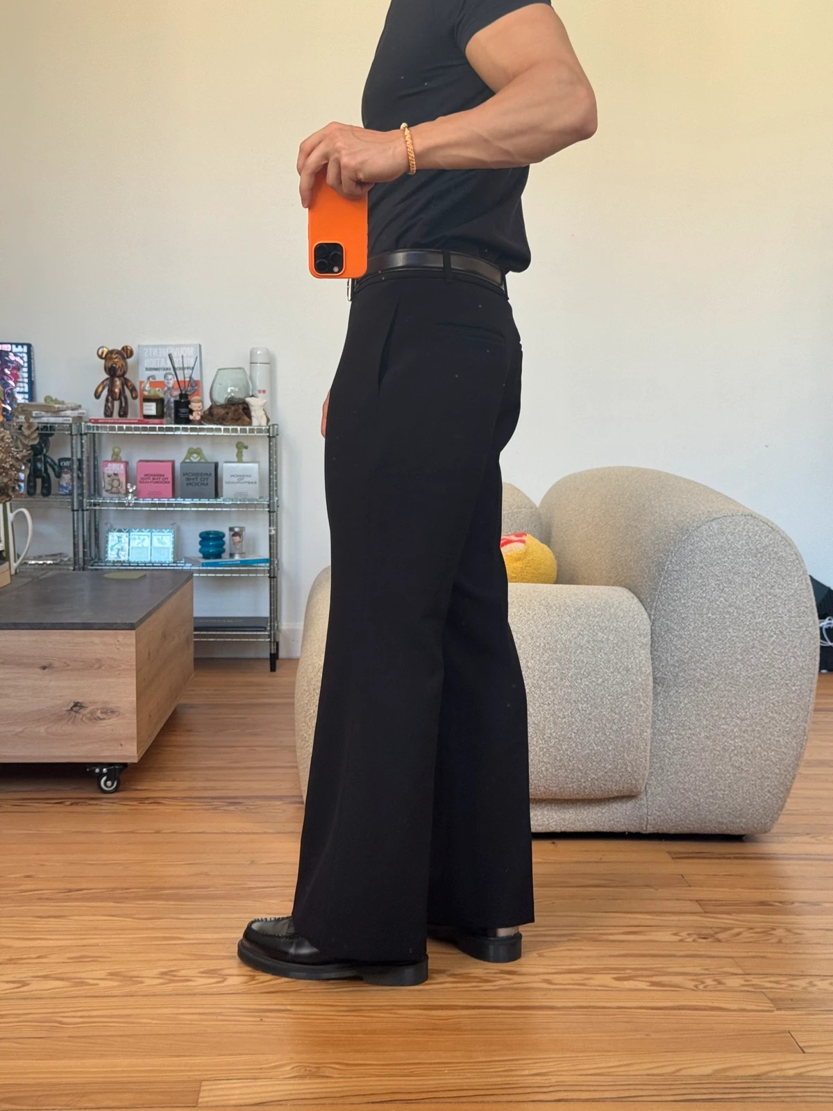 Uniqlo Pantalon Noir Évasé Taille M – Uniqlo – taille M 4